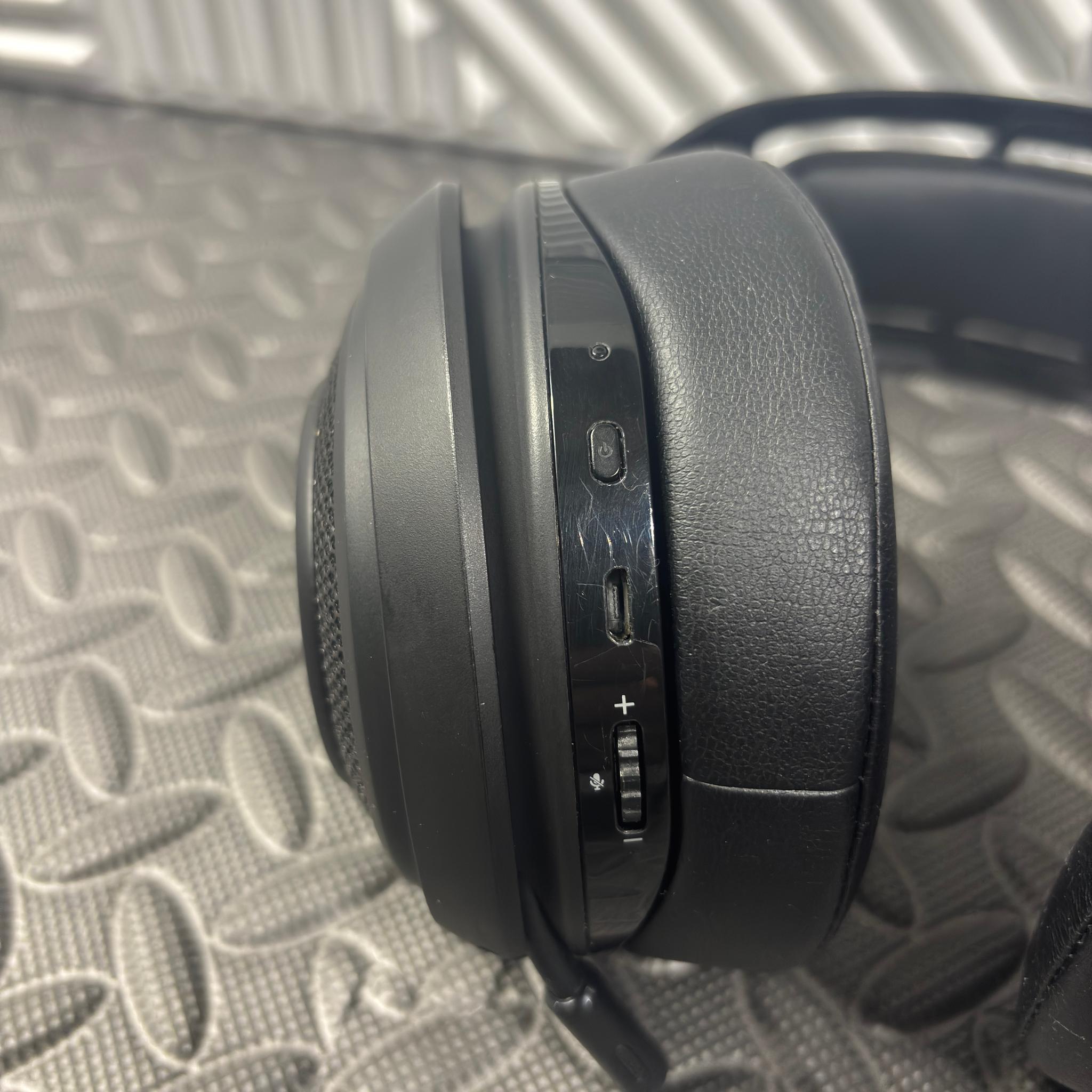Title: Razer ManO'War 7.1 Wireless Gaming Headset – Tested Working