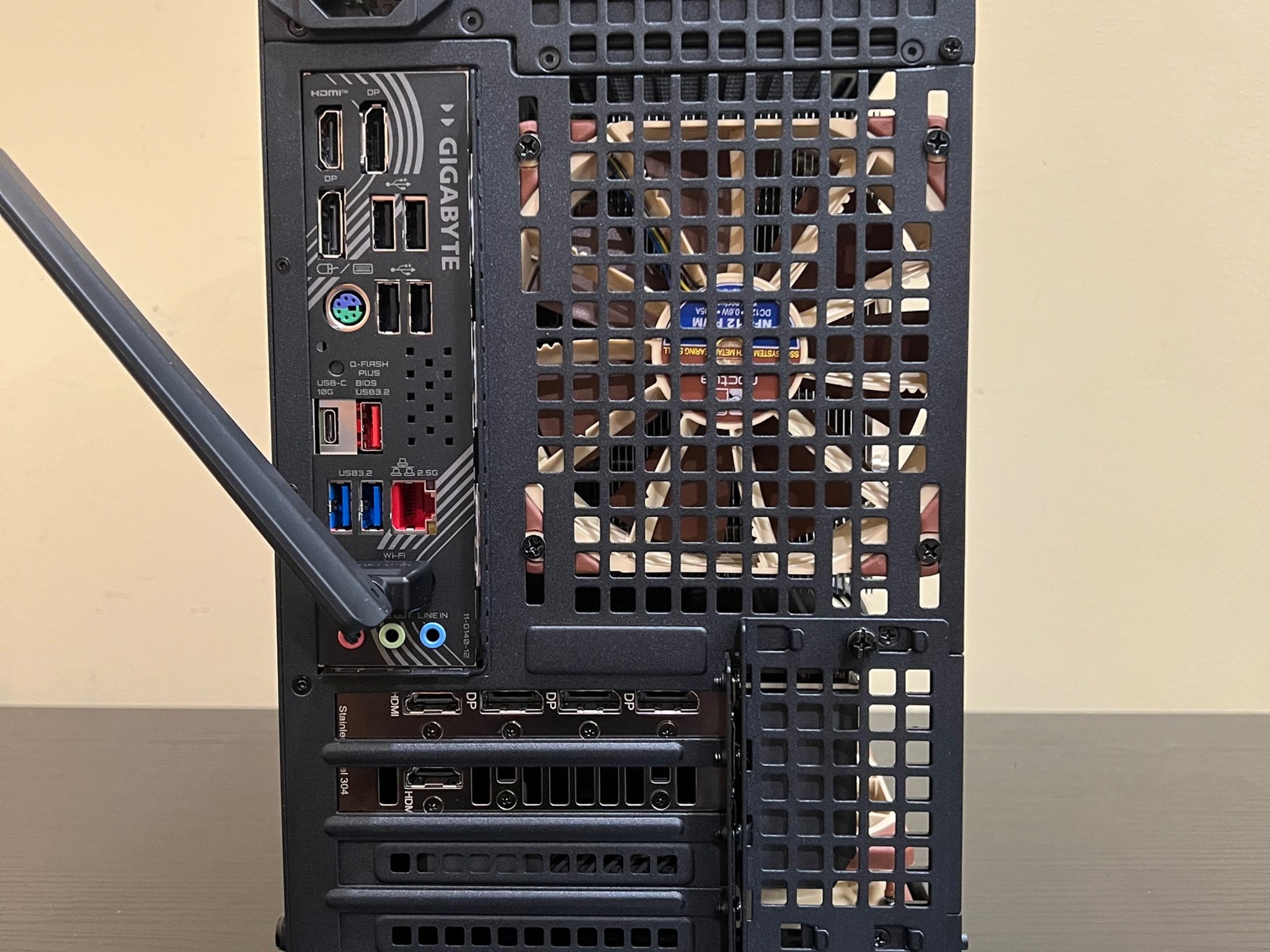 RYZEN 7600X3D, RTX 5070, 32GB DDR5, 1TB NVMe GEN5