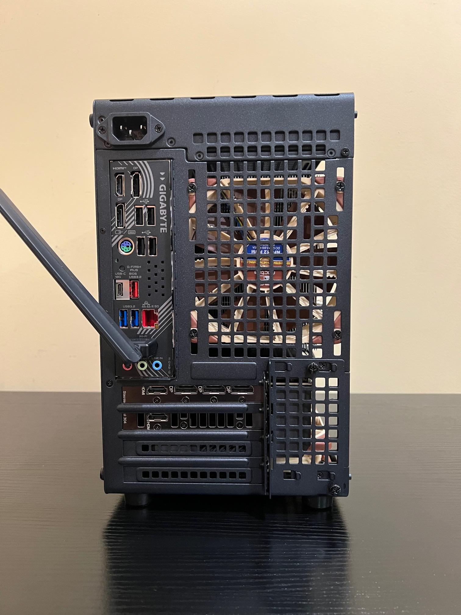 RYZEN 7600X3D, RTX 5070, 32GB DDR5, 1TB NVMe GEN5