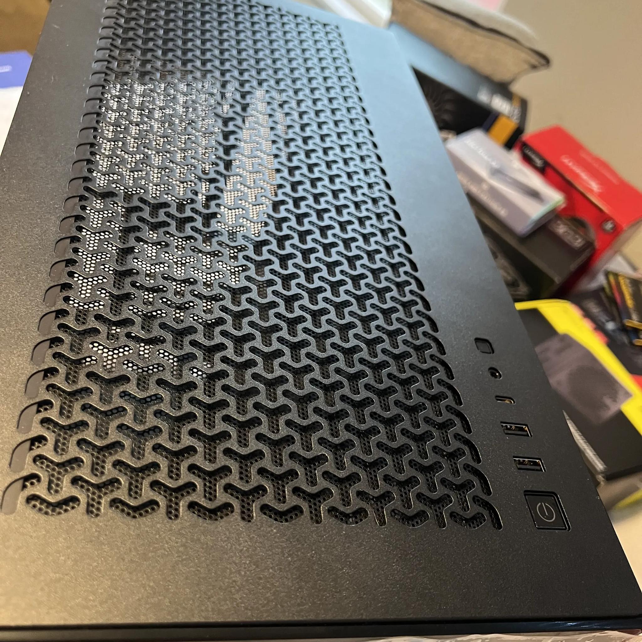 Corsair 3500x ARGB Mid-Tower ATX