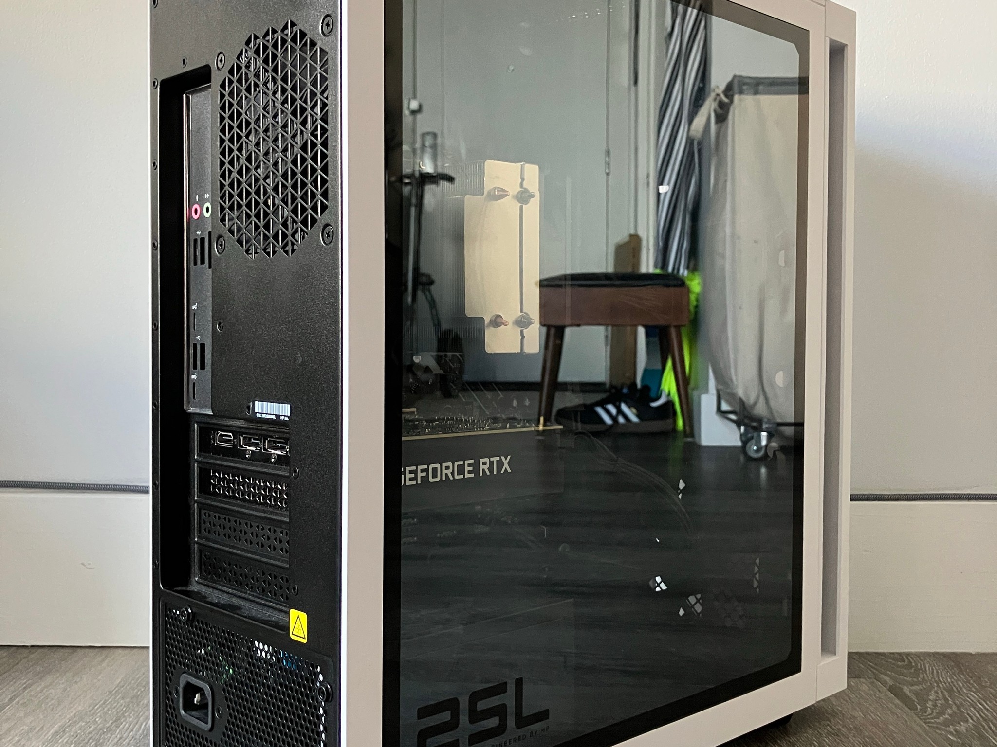 OMEN 25L Gaming Desktop | AMD Ryzen 5 5600G | GeForce RTX 3050 OEM