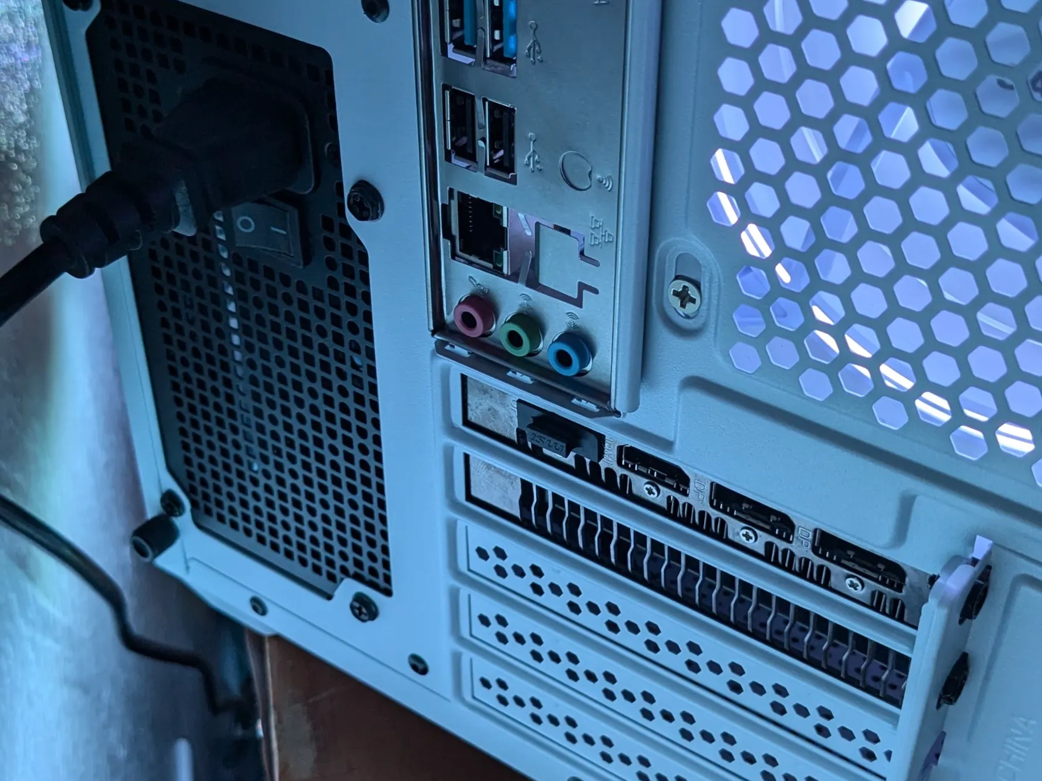🔥RX 5700XT, Ryzen 5 3600, 16 GB RAM, 1 TB Storage