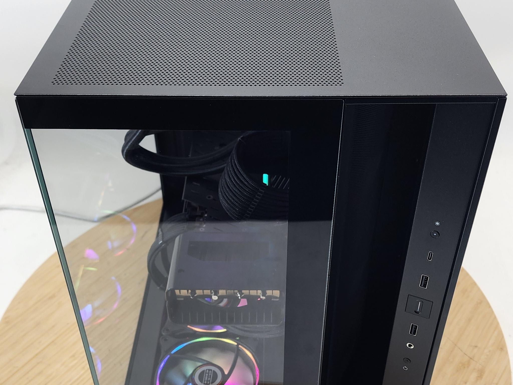 Gaming PC Ryzen 7 7700 32GB RAM 2TB SSD RX 7700 XT 12GB Windows 11 Computer