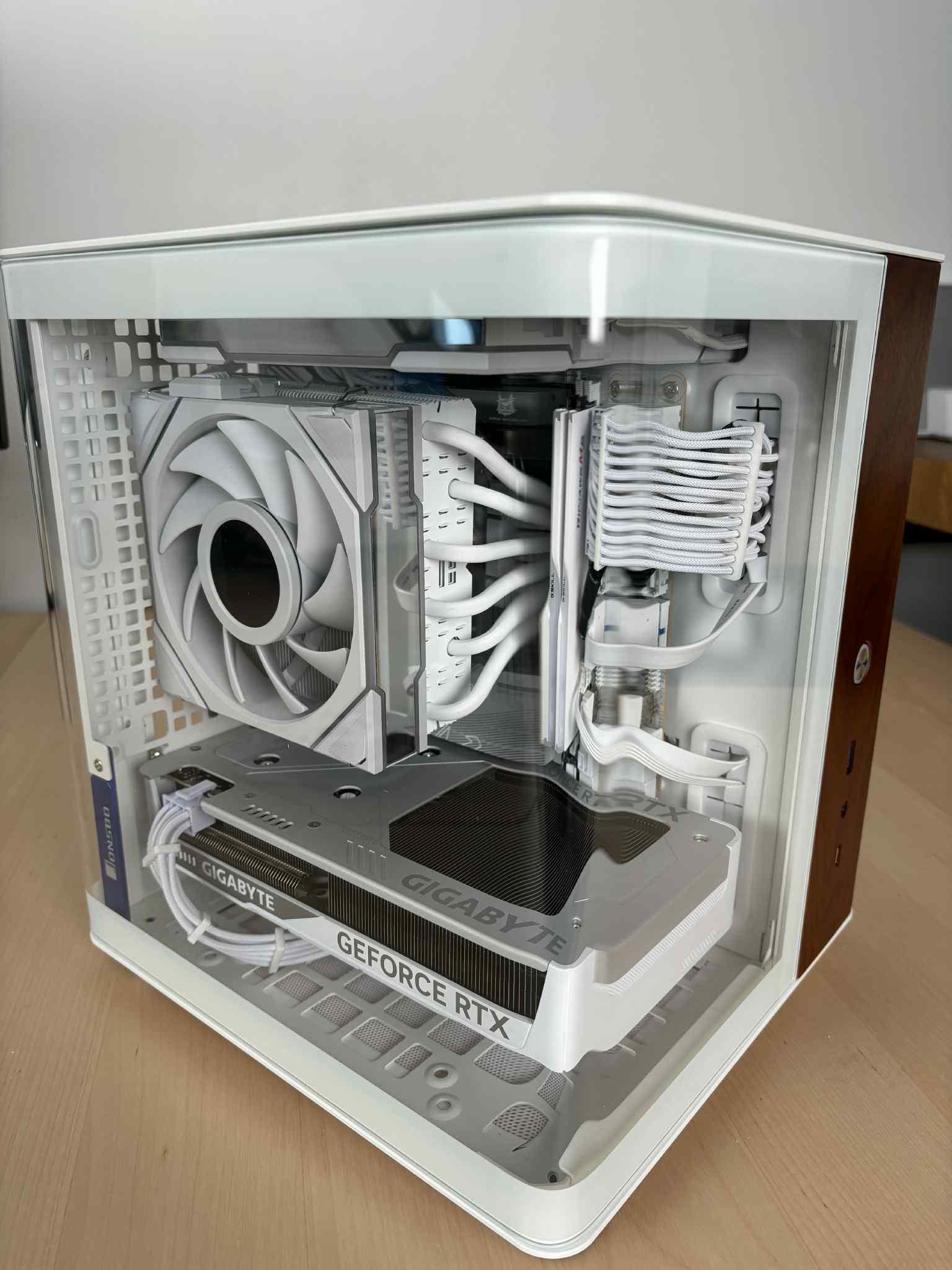 TK0 ITX Max Productivity - 265k | 5060 TI 16GB | 64GB DDR5 | 2TB NVMe