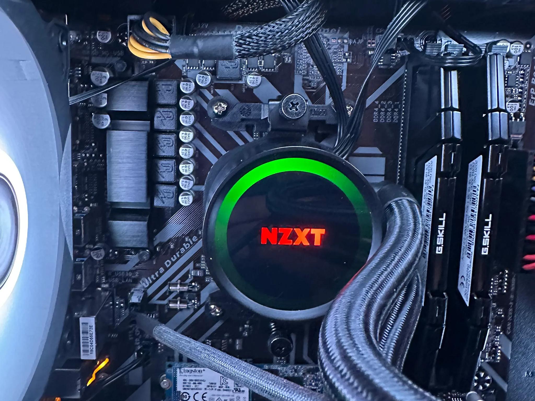 Ryzen 5 2400g/RTX 3050/16gb 3200mhz Custom Gaming PC