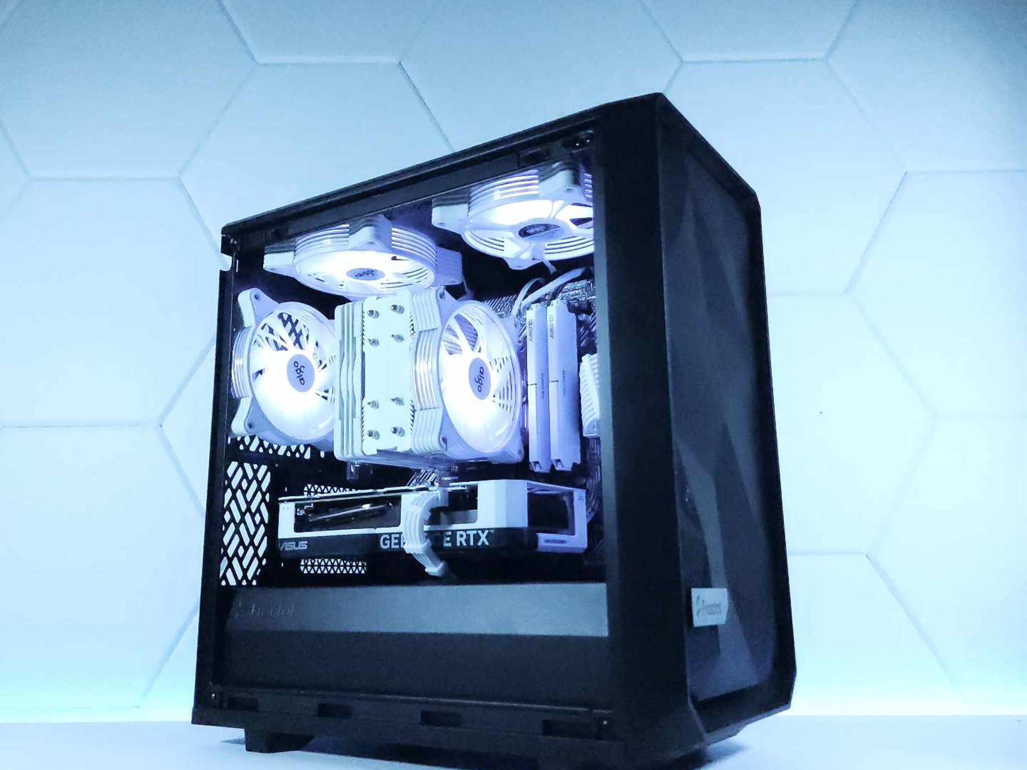 🤍🖤RTX 4060 || Ryzen 5 5600G || 1TB NVMe SSD || 32GB 3200MHz || 1080p Gaming PC