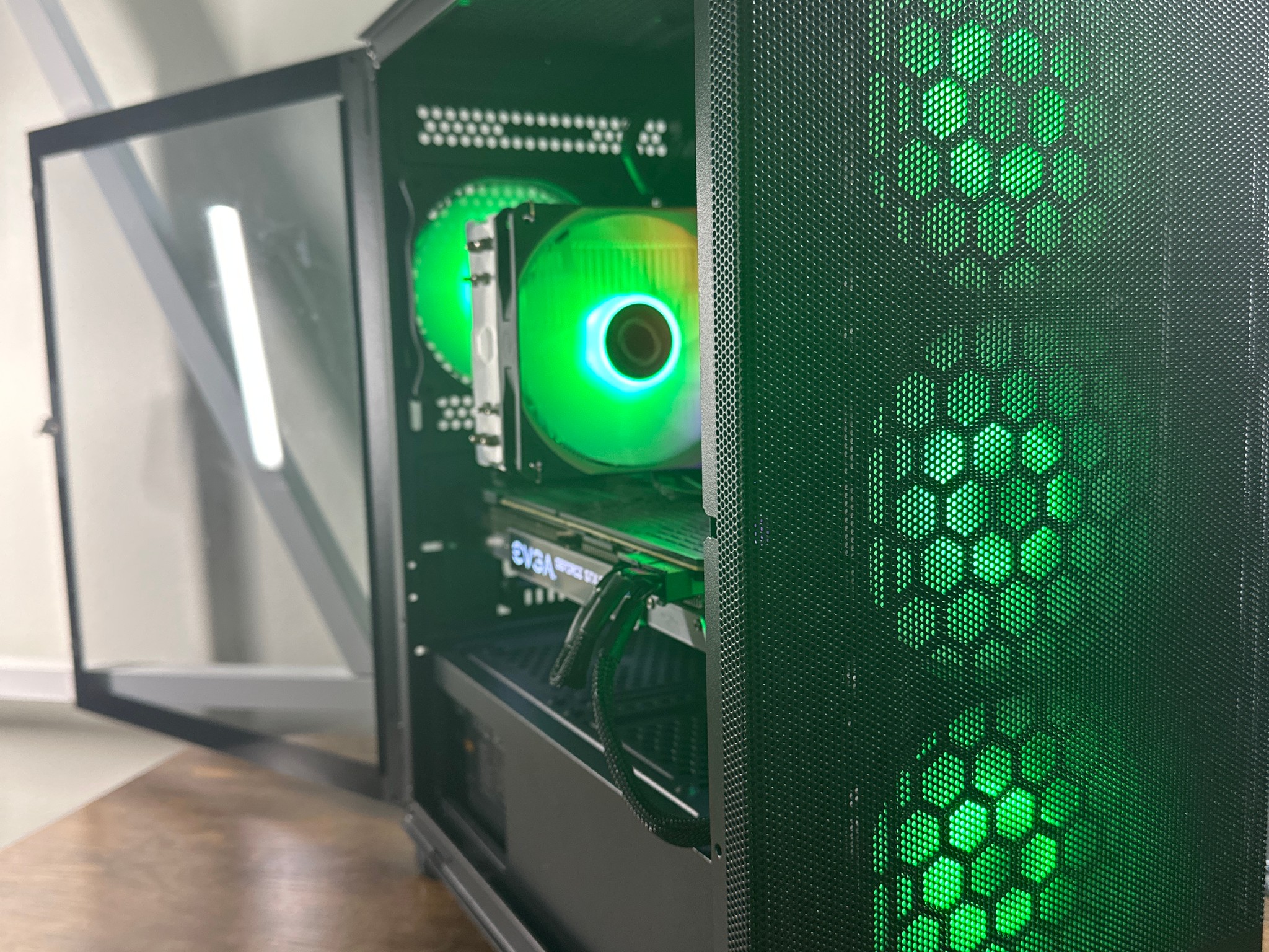 1080p Gaming PC | Geforce GTX 1080 | Intel i5 10400F | Patriot 1TB NVME SSD | 16GB DDR4 ARGB RAM