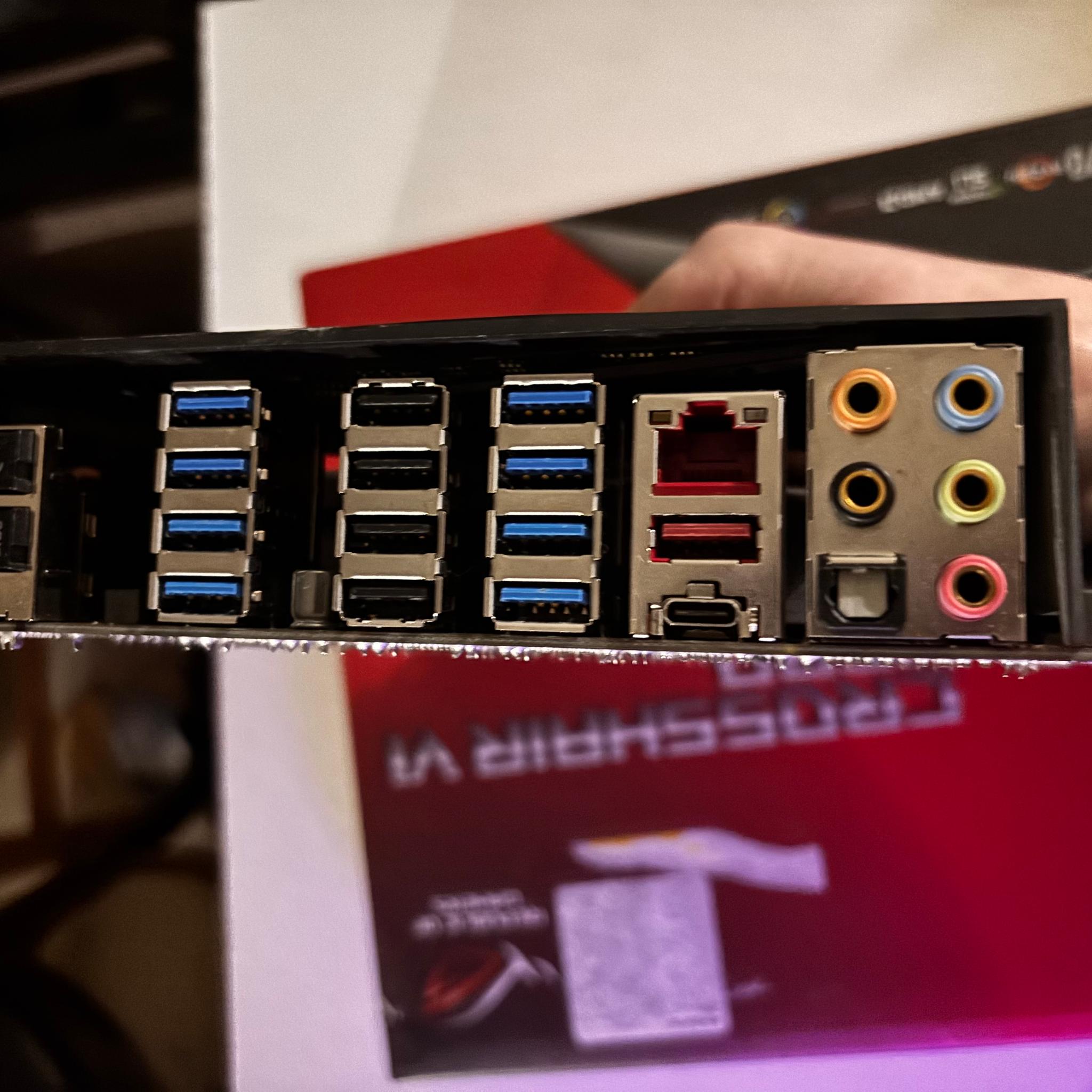 ASUS ROG Crosshair VI Hero X370 Motherboard –