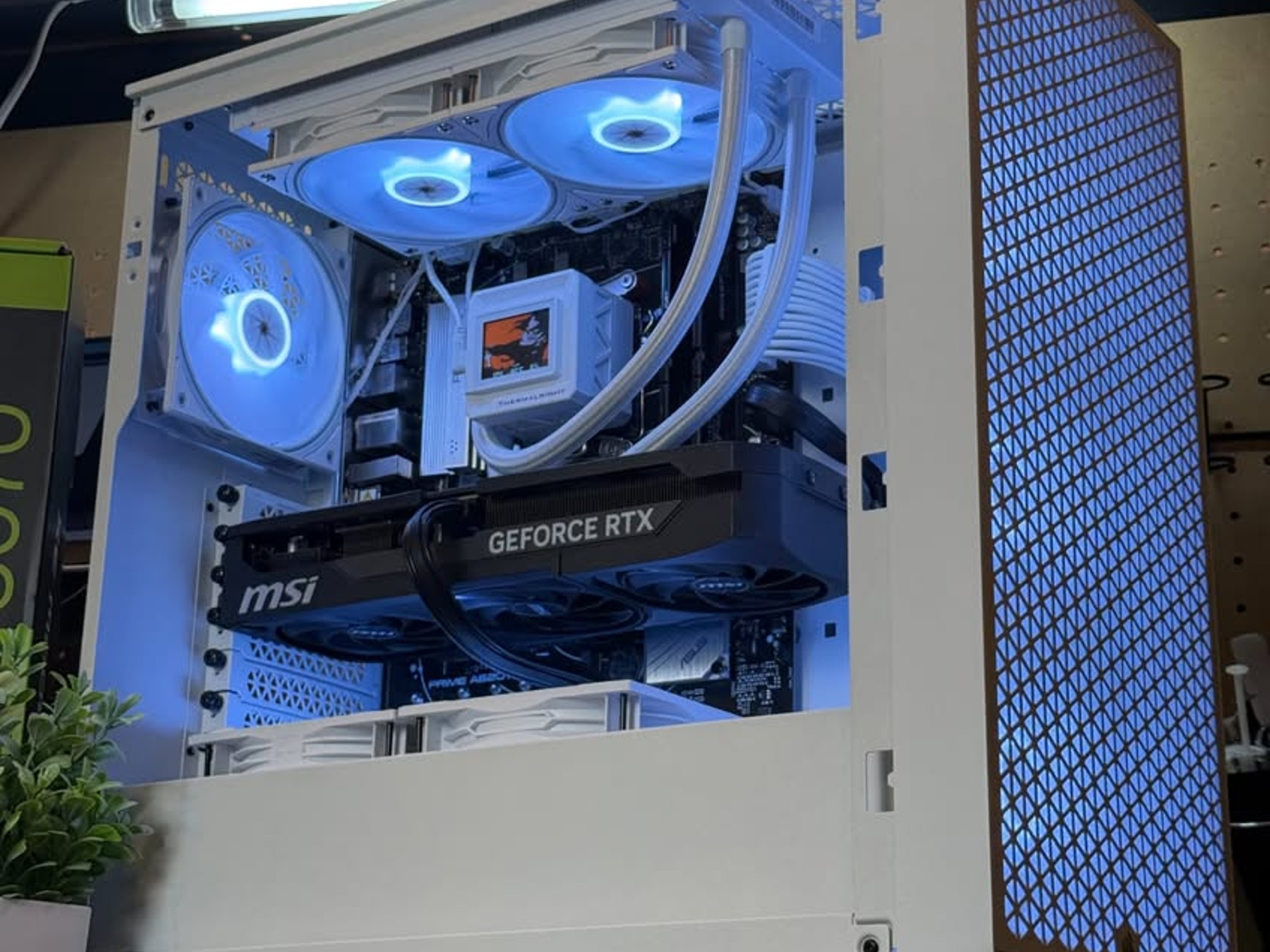 Ultra Gaming PC | RTX 5070 | Ryzen 9 7900x | 32GB DDR5 RAM | 1TB | Windows 11