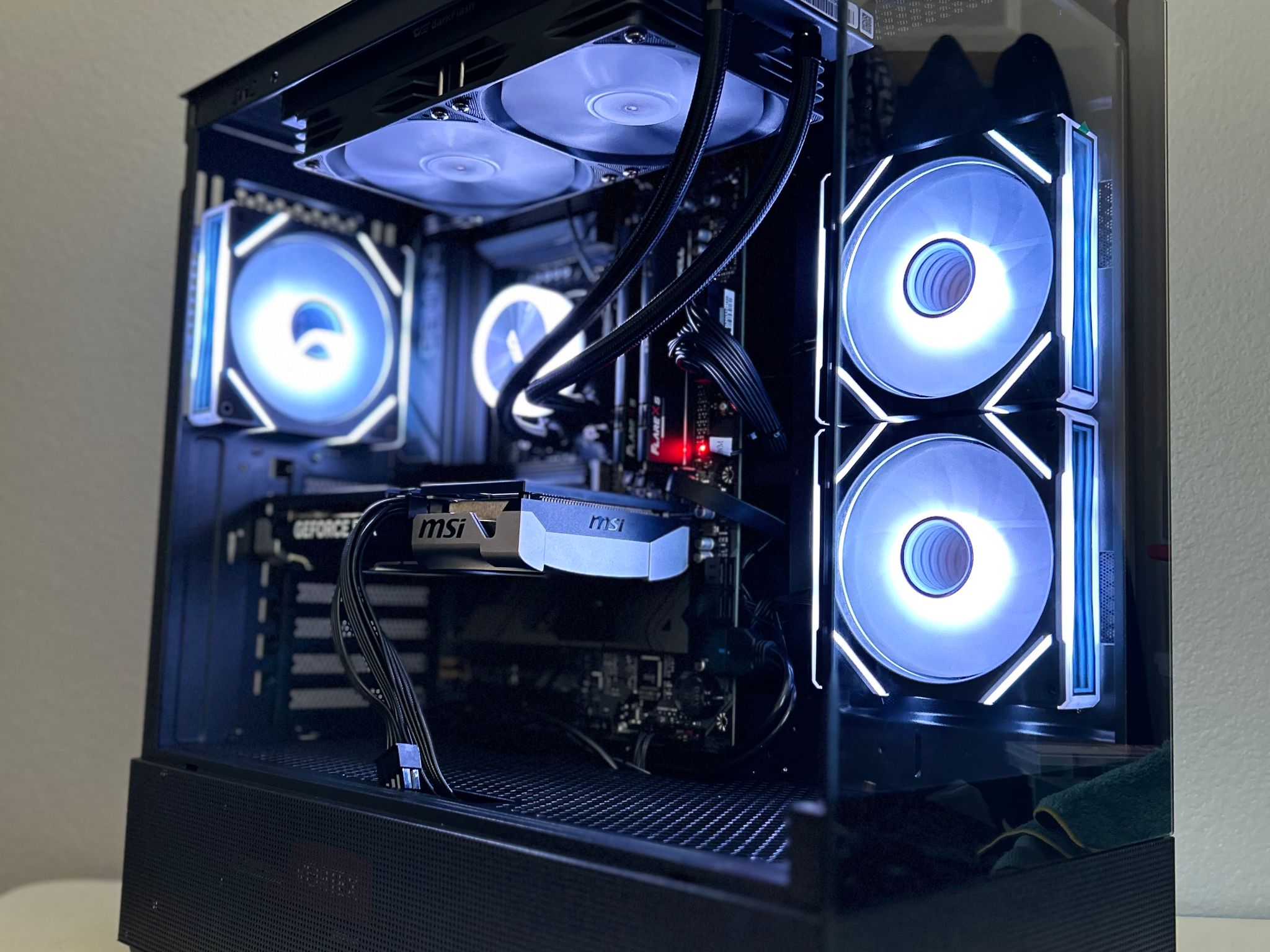 🖤 Obsidian Black Gaming Rig | 5060 Ti | Ryzen 7 7700x | 32GB DDR5