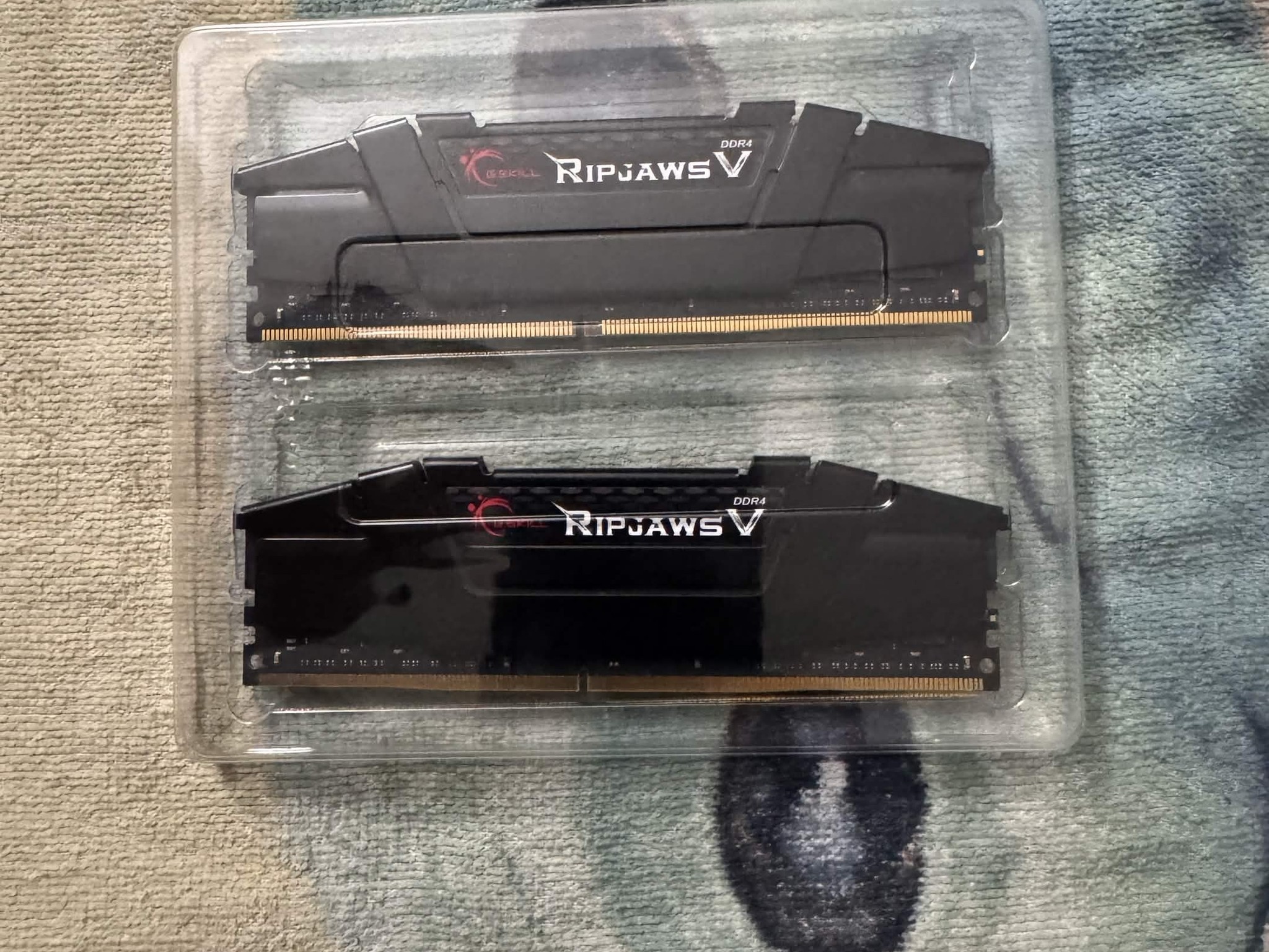 G.Skill Ripjaws V 32GB DDR4 RAM kit (2x16GB)