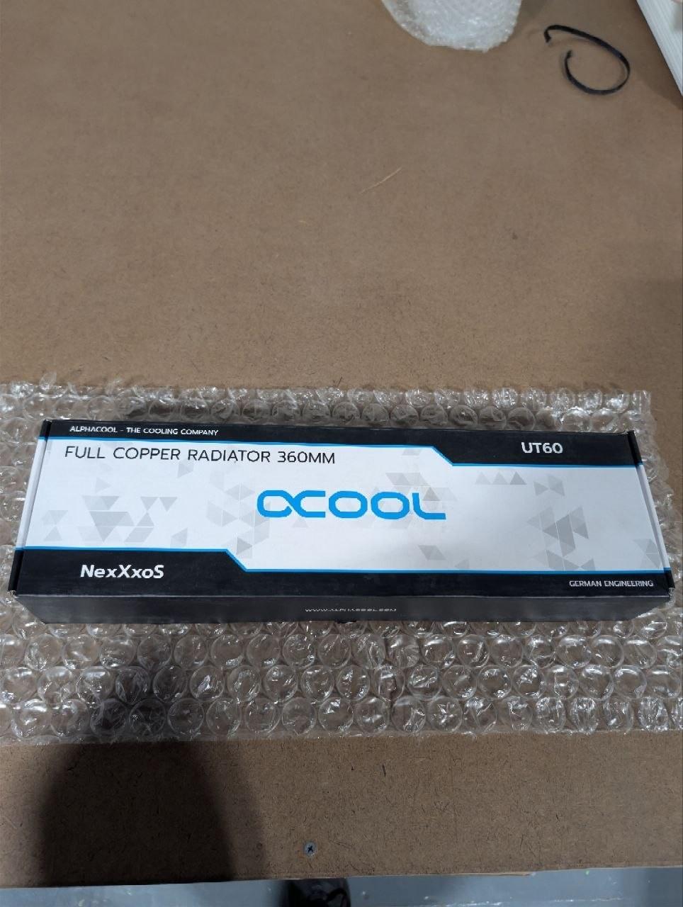 Alphacool NexXxoS UT60 Full Copper Dual-Flow 360mm Radiator (14390)
