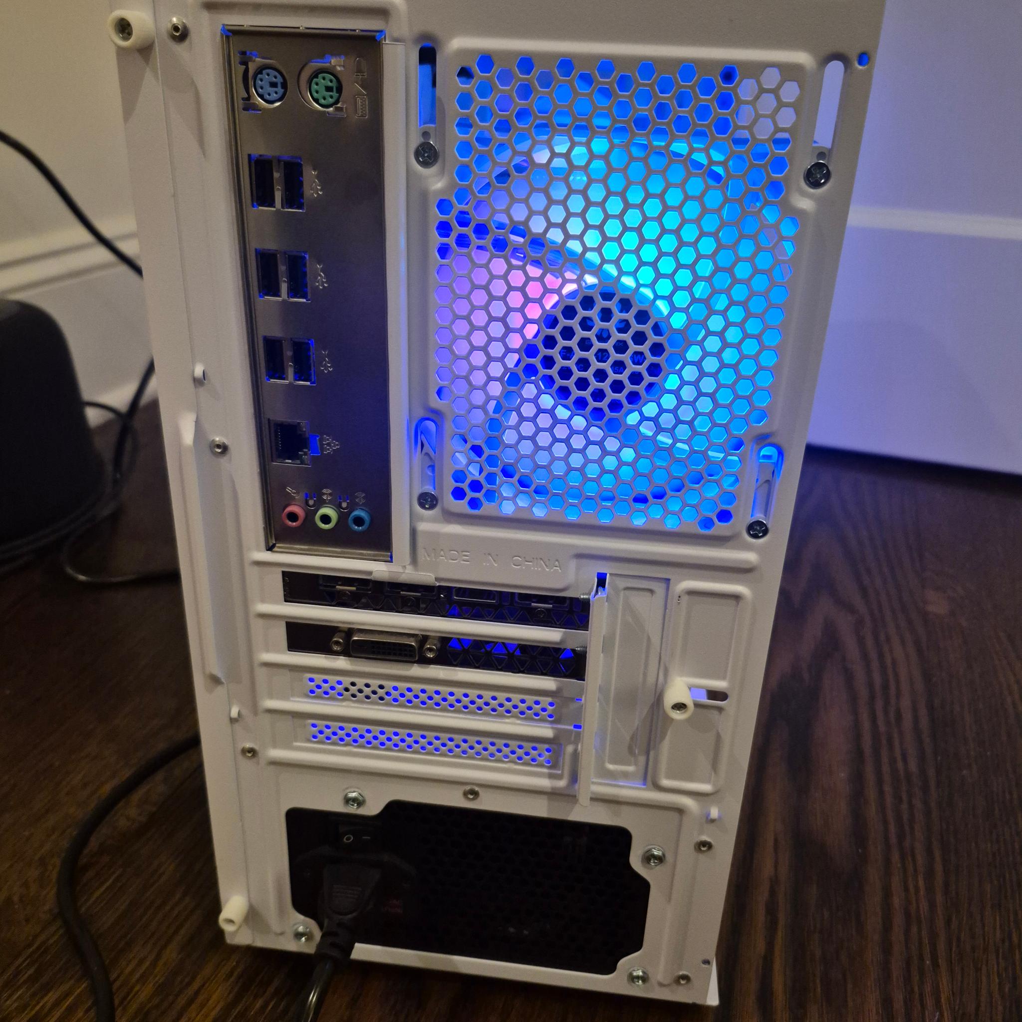 ❄️❄️WHITEOUT CUSTOM 1080/1440P GAMING PC/ GTX 1080 Extreme, 12 Core 3.3ghz Intel, 16GB DDR4, 500GB❄️