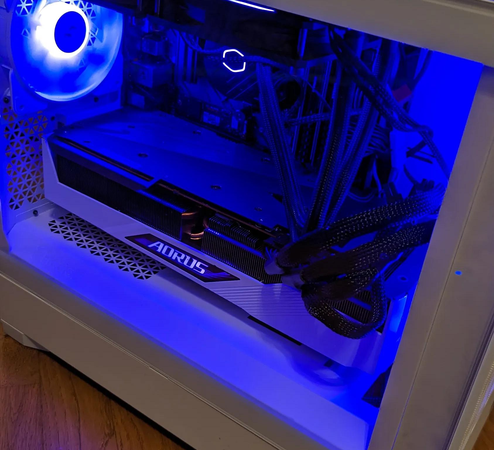 White AORUS Radeon™ RX 7900 XTX ELITE 24G