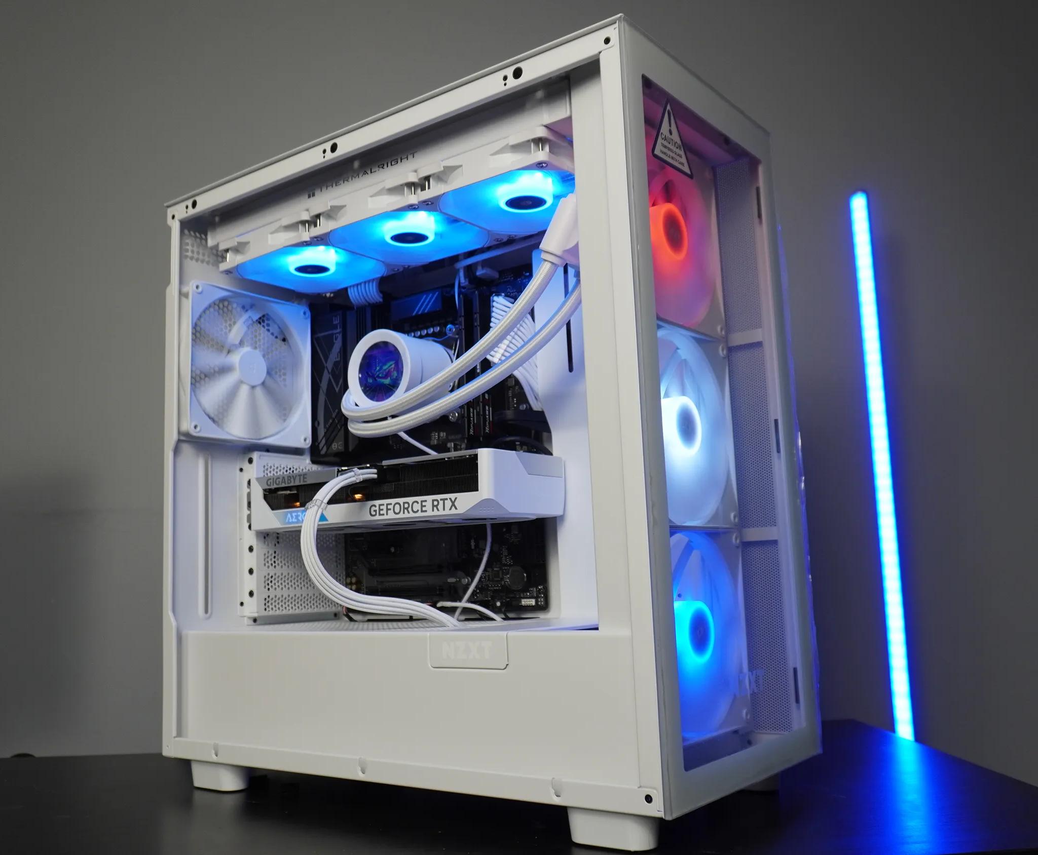 🤍AESTHETIC MACHINE🤍 💚 RTX 4060ti 8GB 💙 Intel I5 12600KF 10 Cores | 32GB DDR5 | 2TB 7000mhz NVME