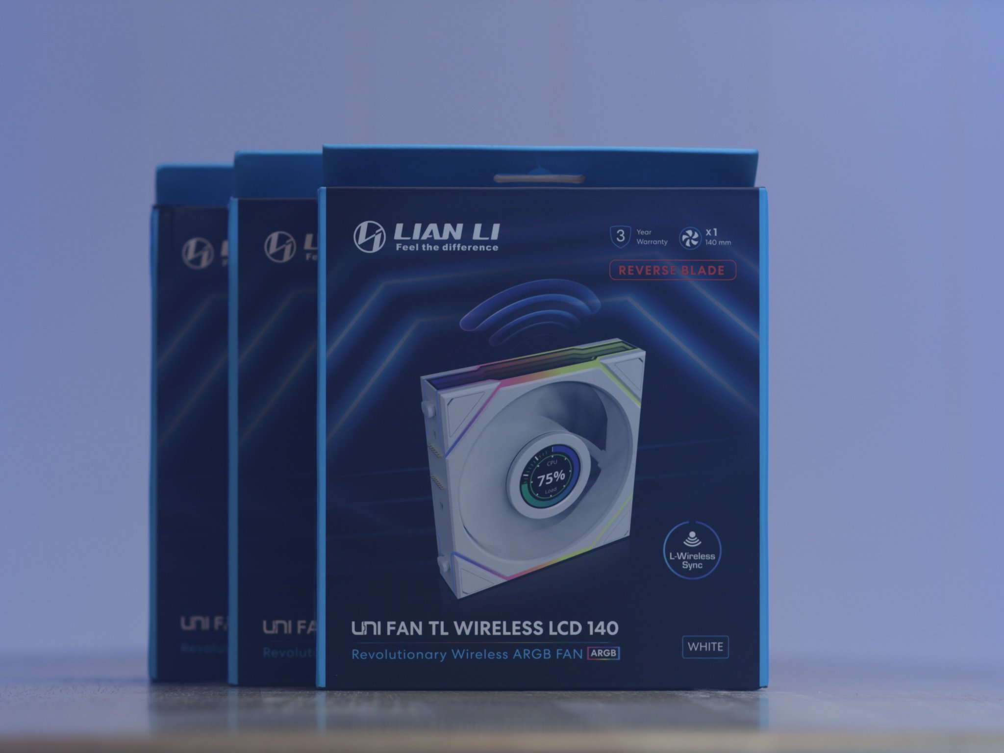 Lian Li 3-Pack UNI FAN TL Wireless LCD 140 ARGB Reverse Blade + L-Wireless Controller (White)