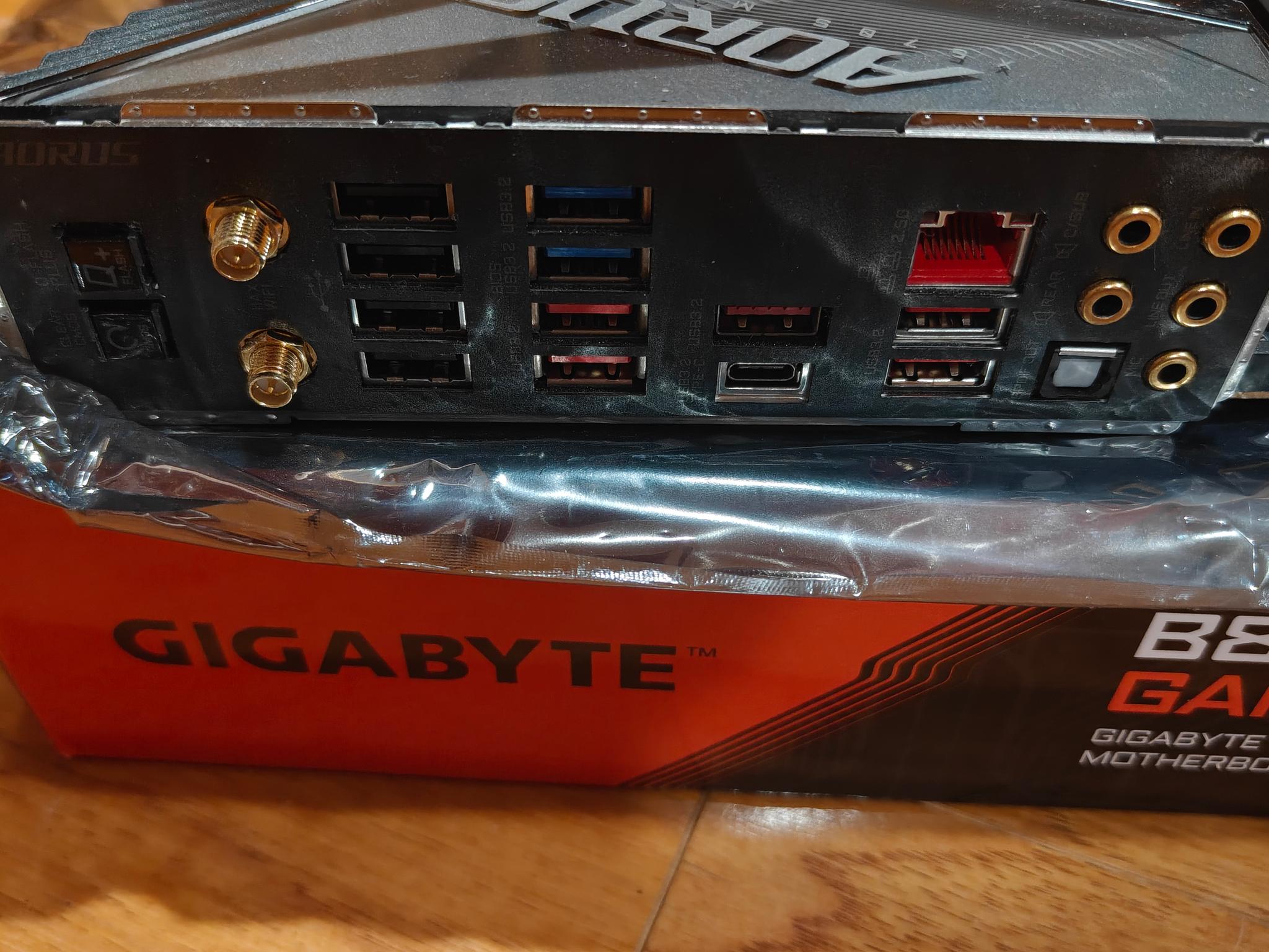 GIGABYTE X570S AORUS MASTER - Image 4