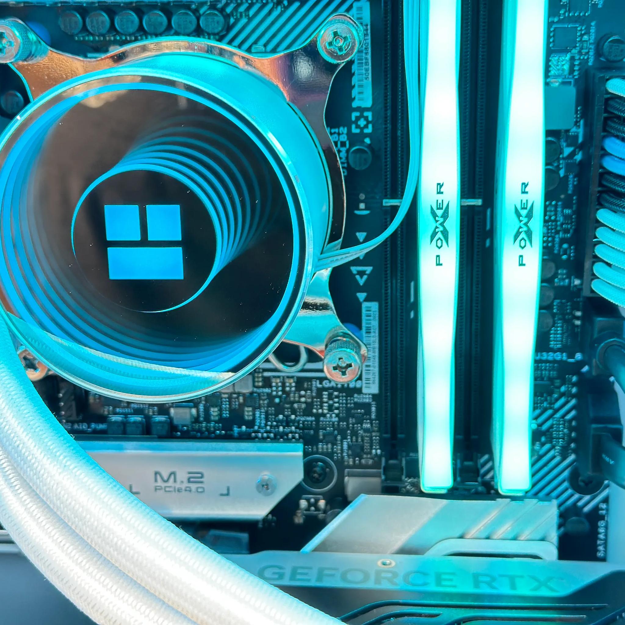 🧊🐎White Walker🐎🧊Nvidia RTX 4070 Ti❄️Intel i7 12700KF 12Cores❄️32GB DDR5 6000MHz❄️2TB SSD NVME