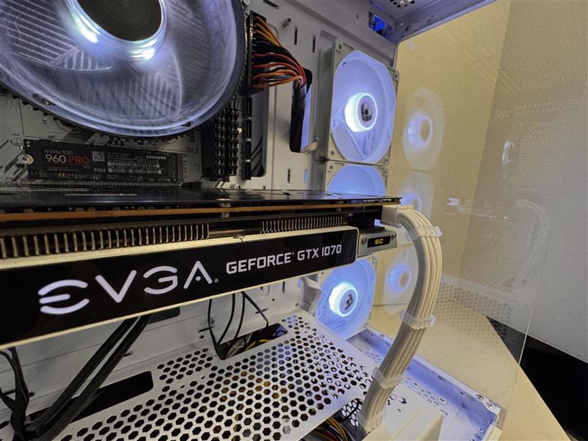 ⚪️ Clean White GTX 1070 8Gb + Ryzen 3 Gaming PC | 16GB RAM | 500GB M.2 SSD | Ready for Gaming 🎮