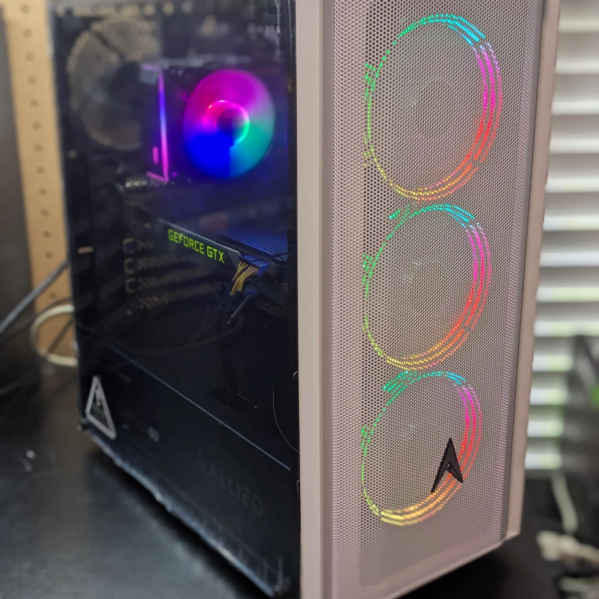 100 FPS Fortnite | 180 Day Warranty | Xeon (same as i7), 16GB RAM, 512GB SSD, GTX 980, Win10, WiFi