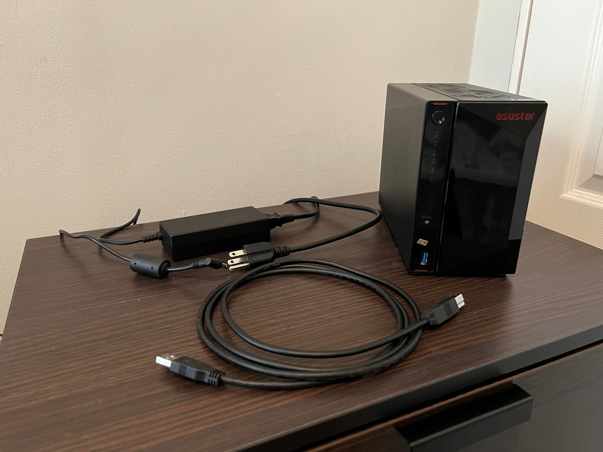 Asustor AS5402T Hybrid Drive NAS Enclosure
