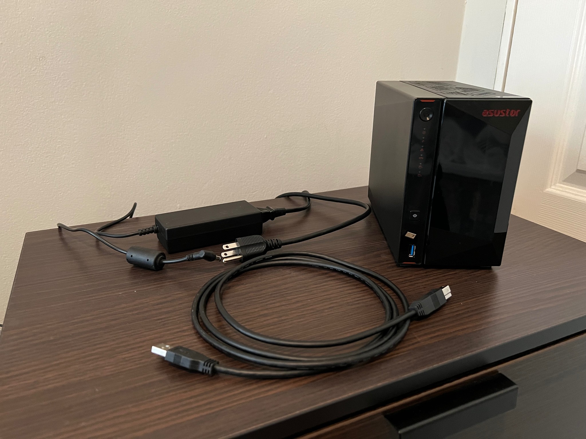 Asustor AS5402T Hybrid Drive NAS Enclosure