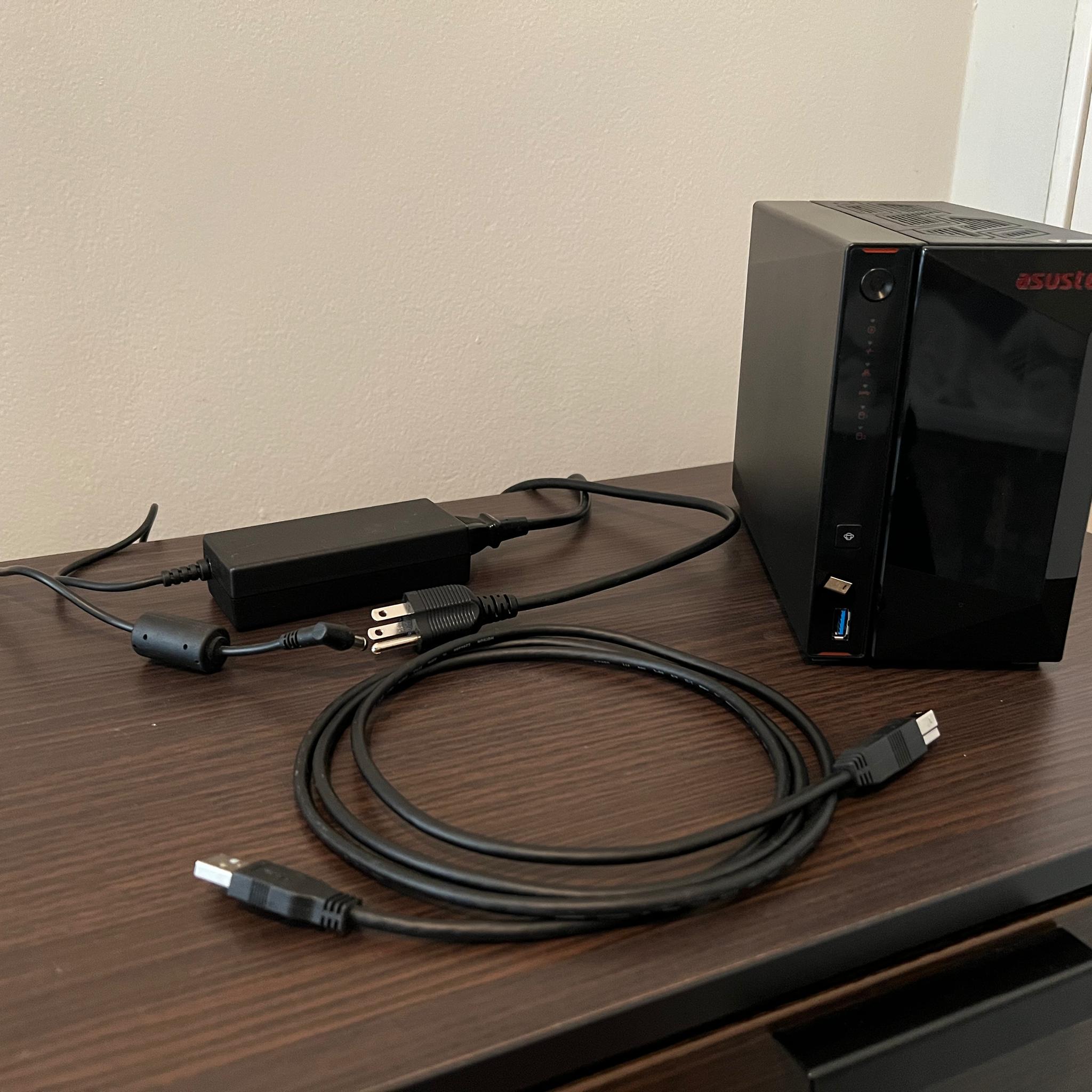 Asustor AS5402T Hybrid Drive NAS Enclosure