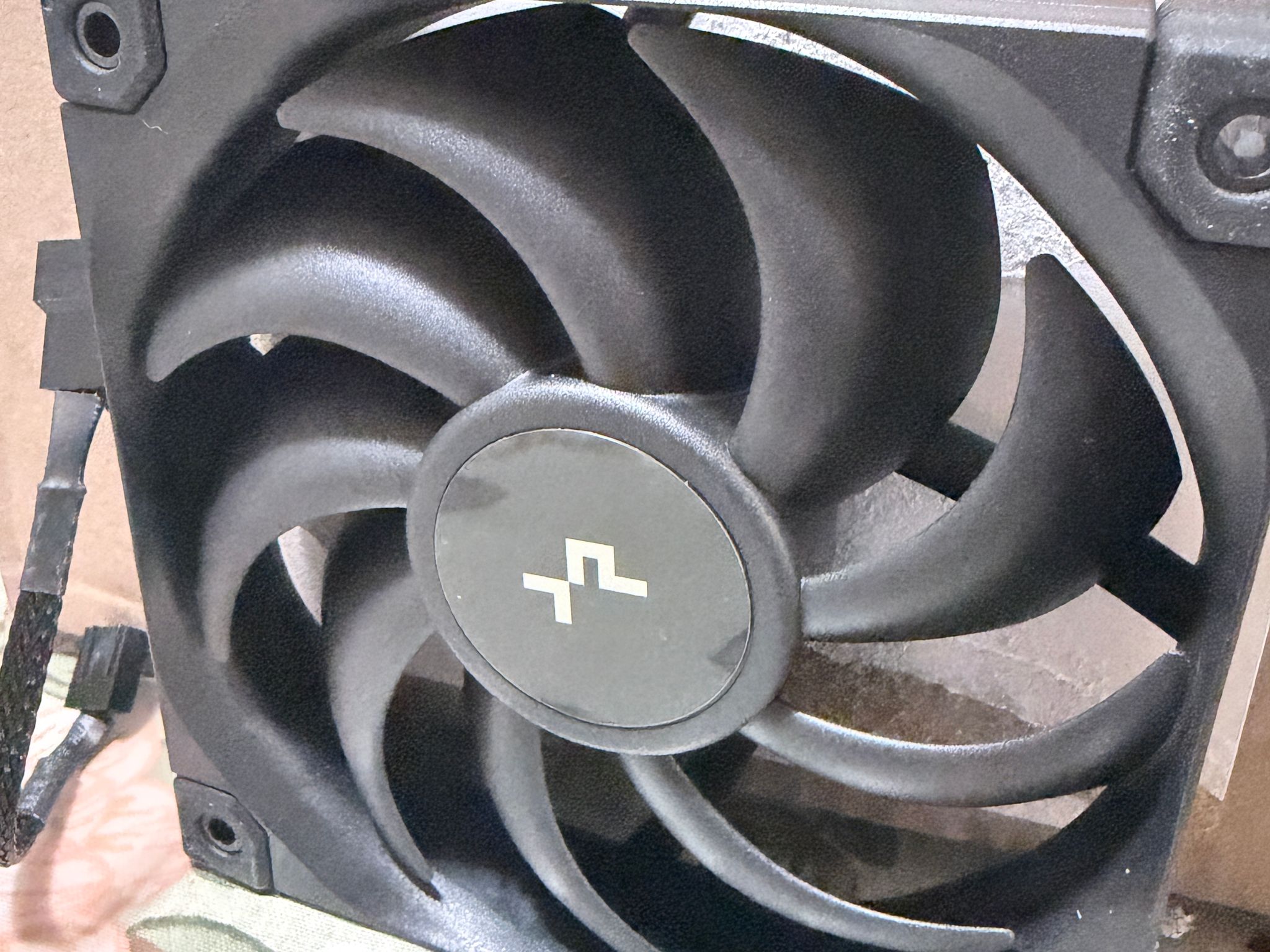 Lot of 5 Fans | 3 Black DeepCool Daisy chain 120mm Black non-rgb | 2 NZXT 140mm fans black non-rgb