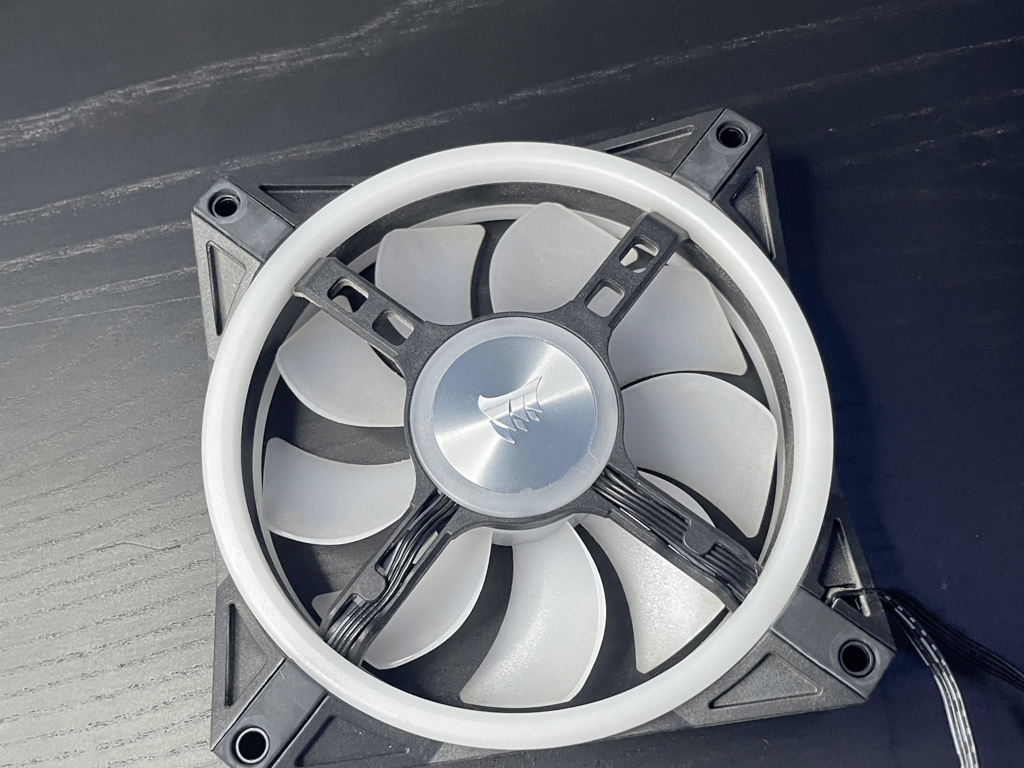 3 Corsair QL120’s