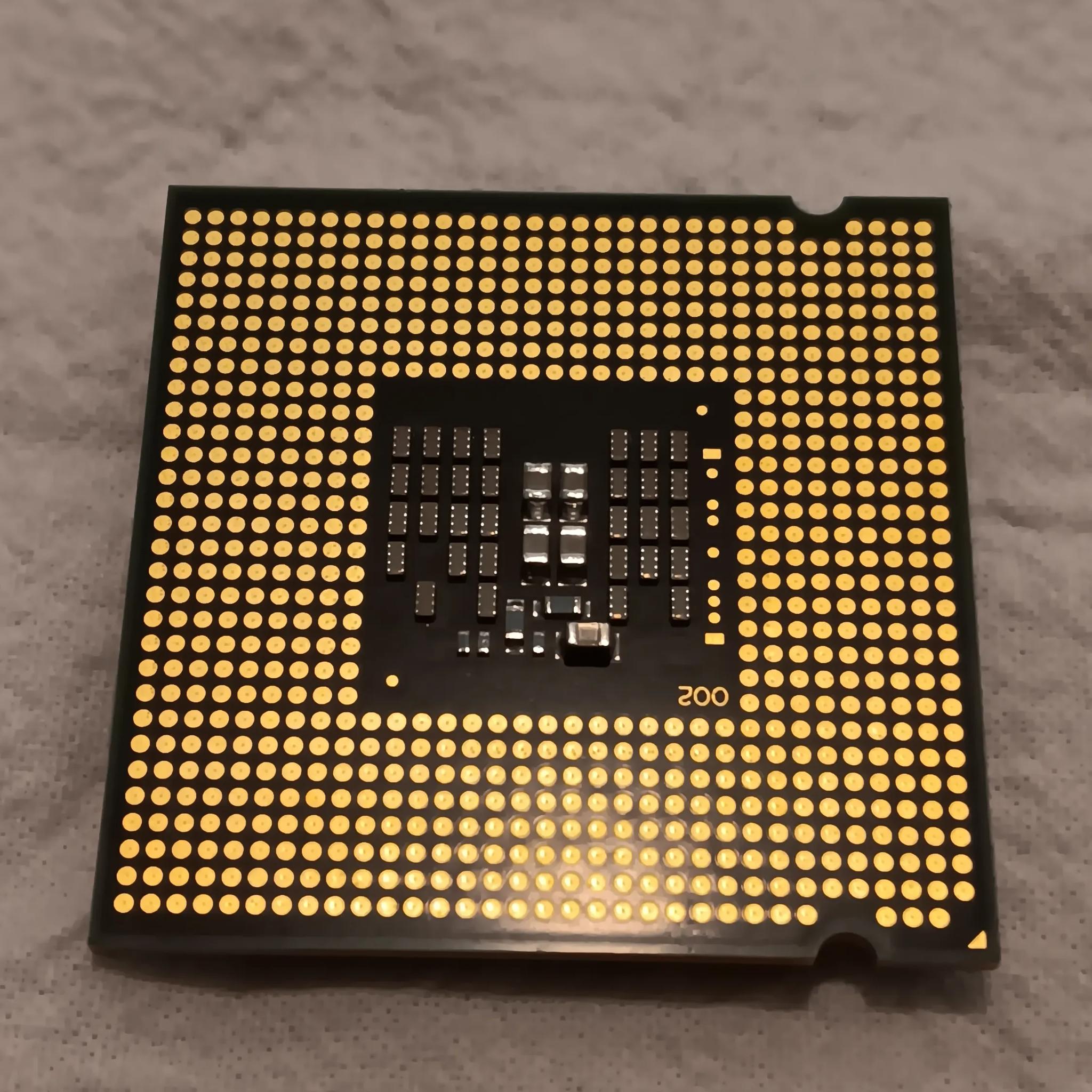 Intel Core 2 Quad Q8400 (SLGT6) 4 Core, 2.6GHz, Skt 775 CPU