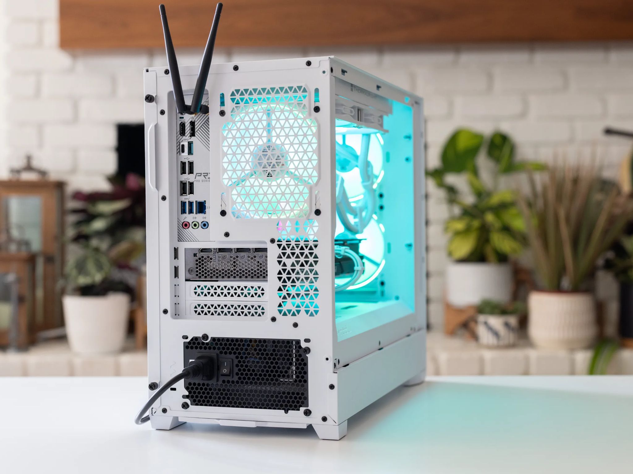 RTX 4070 Ti Super, Ryzen 7 7700, 2TB NVME, 32GB DDR5 6000, WiFi, High End Gaming PC