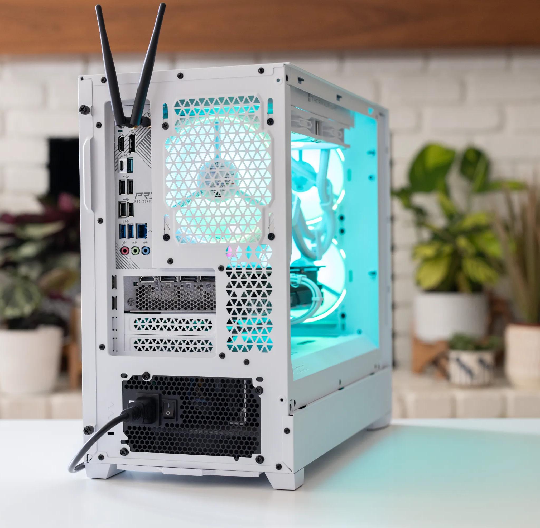 RTX 4070 Ti Super, Ryzen 7 7700, 2TB NVME, 32GB DDR5 6000, WiFi, High End Gaming PC