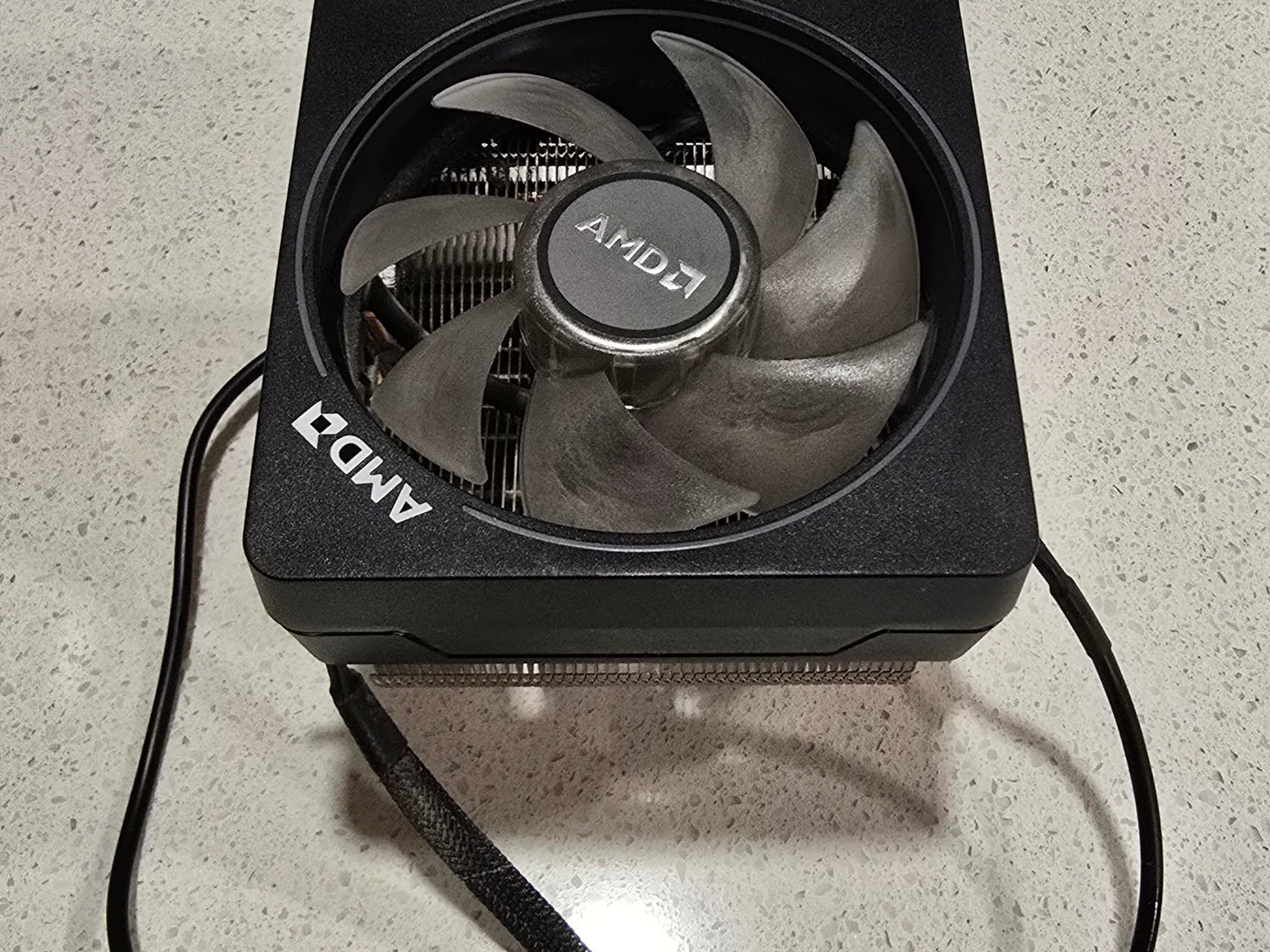 AMD Wraith Prism RGB LED CPU Cooler Heatsink Fan AM4 AM5 712-000075 / 76