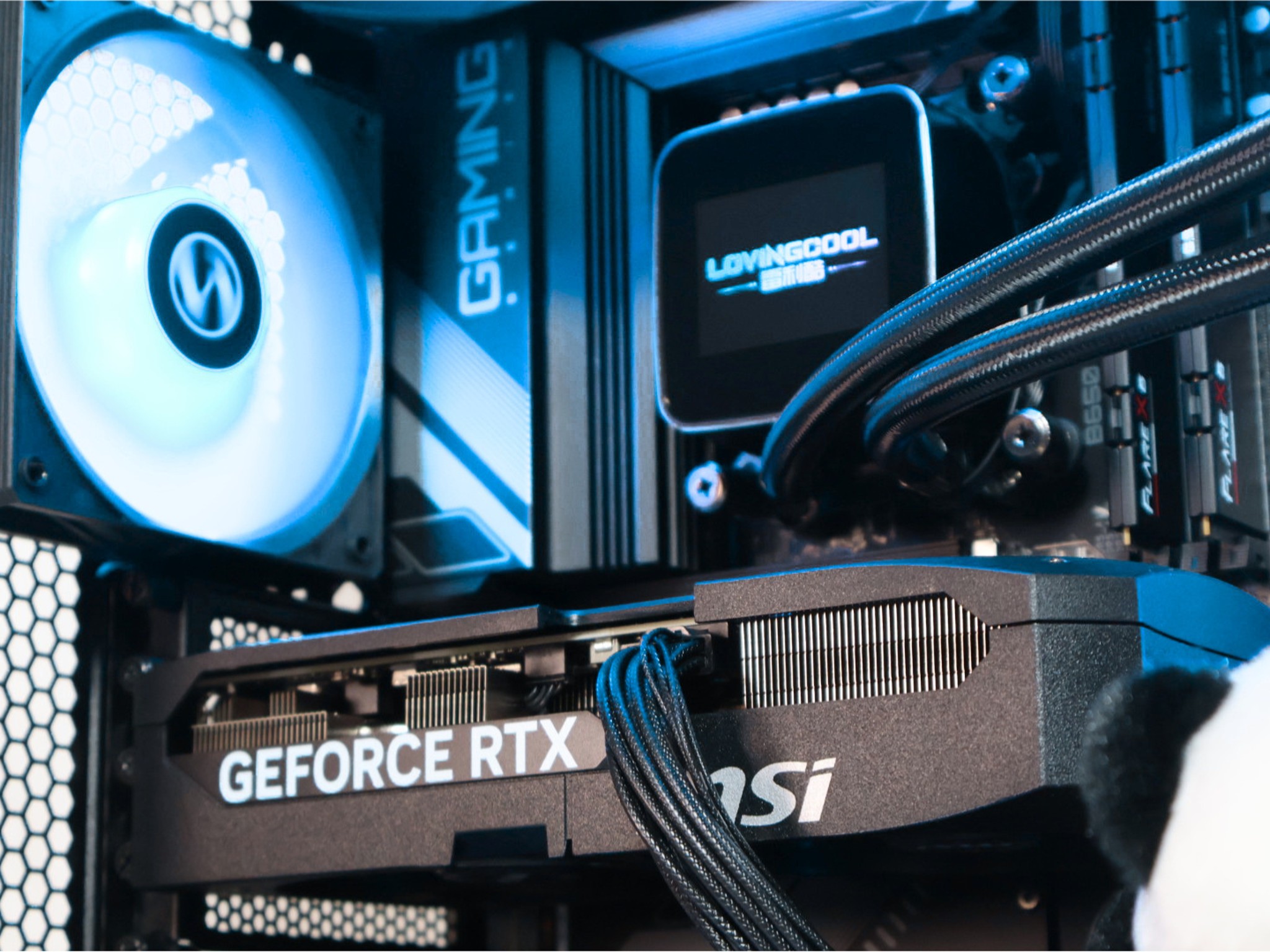 🩵Cobalt V2 |Ryzen 7 9700x RTX 5070 32gb ddr5 1tb nvme🩵 | Jawa