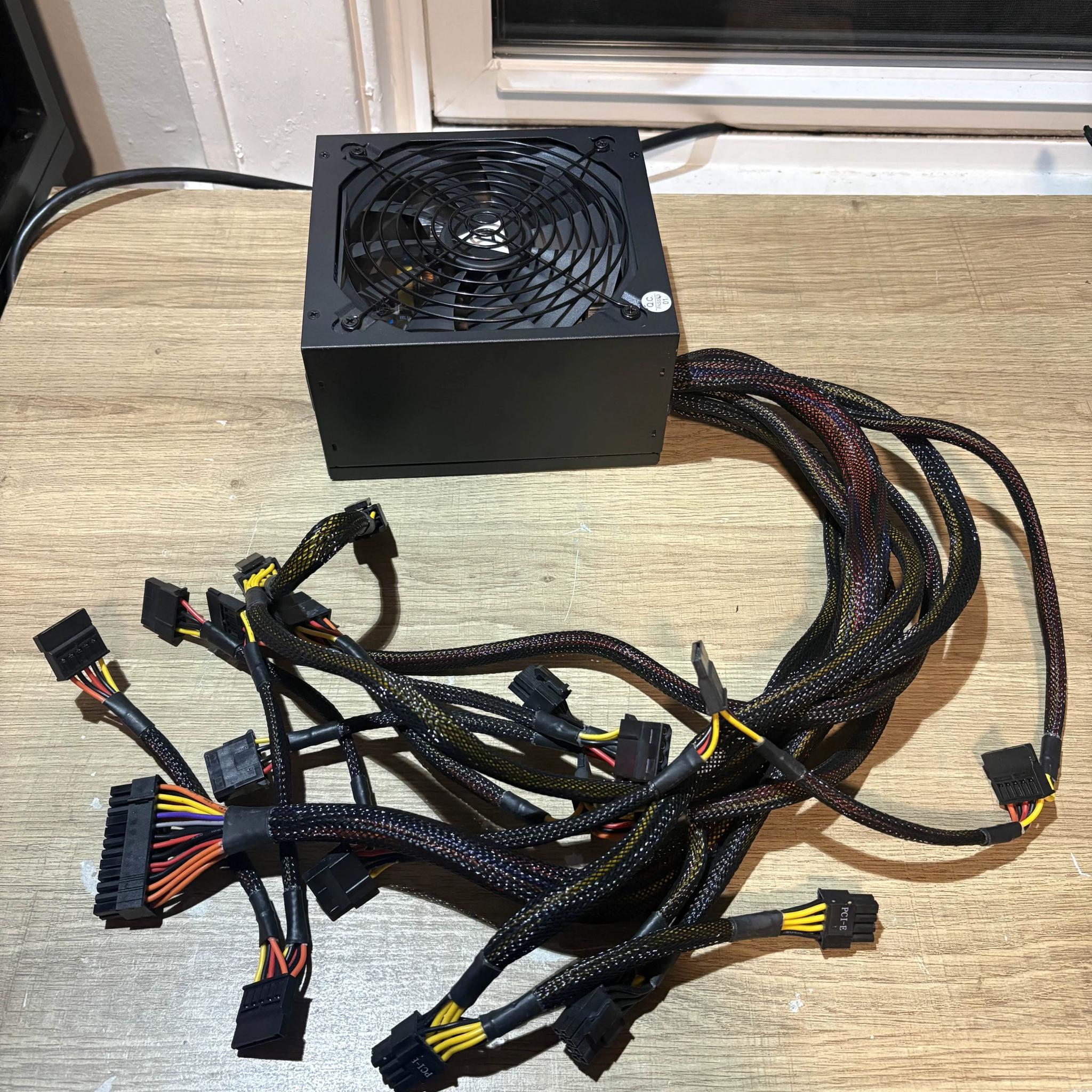 Apevia Jupiter Power 800W Bronze Non-Modular