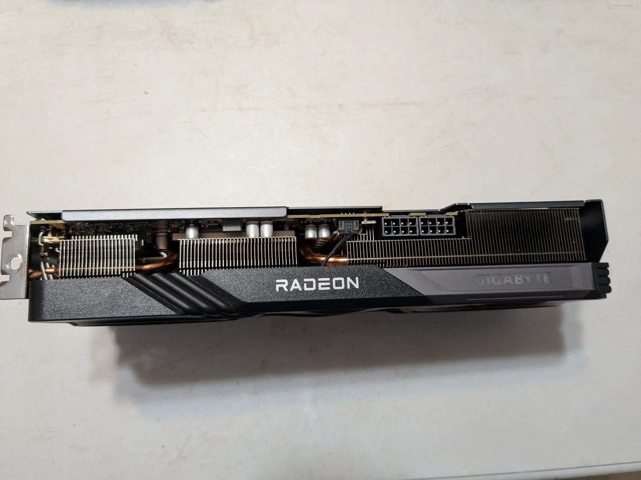 Gigabyte 7600 XT