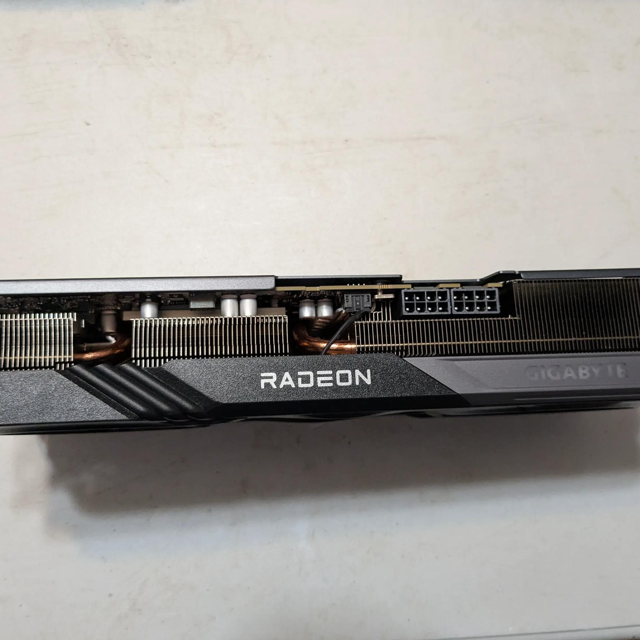 Gigabyte 7600 XT