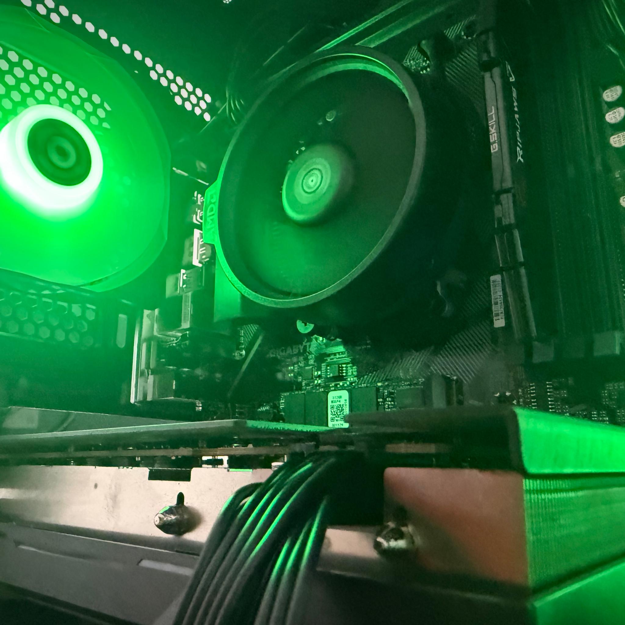 Ryzen 5 5500 | RX 6600 | 16GB DDR4 | 512GB NVMe