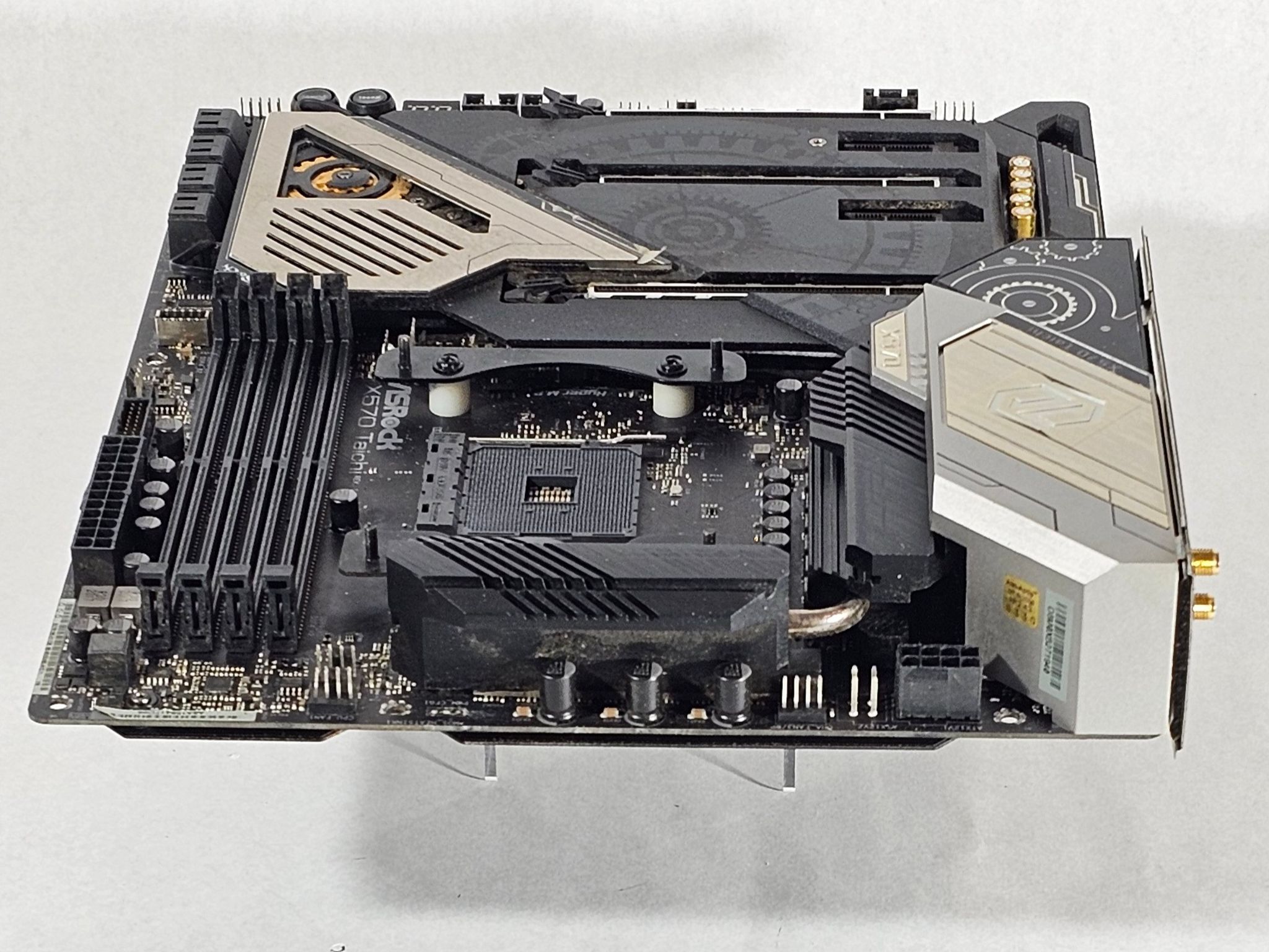 X570 AM4 DDR4 WIFI ATX ASROCK Taichi Motherboard