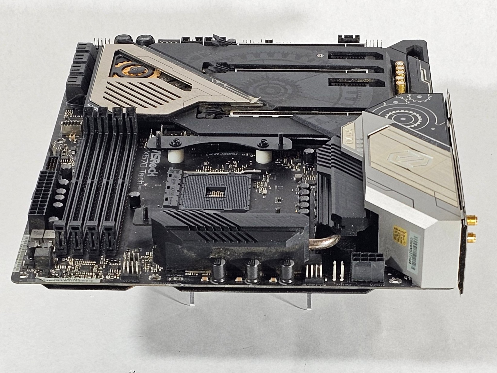 X570 AM4 DDR4 WIFI ATX ASROCK Taichi Motherboard