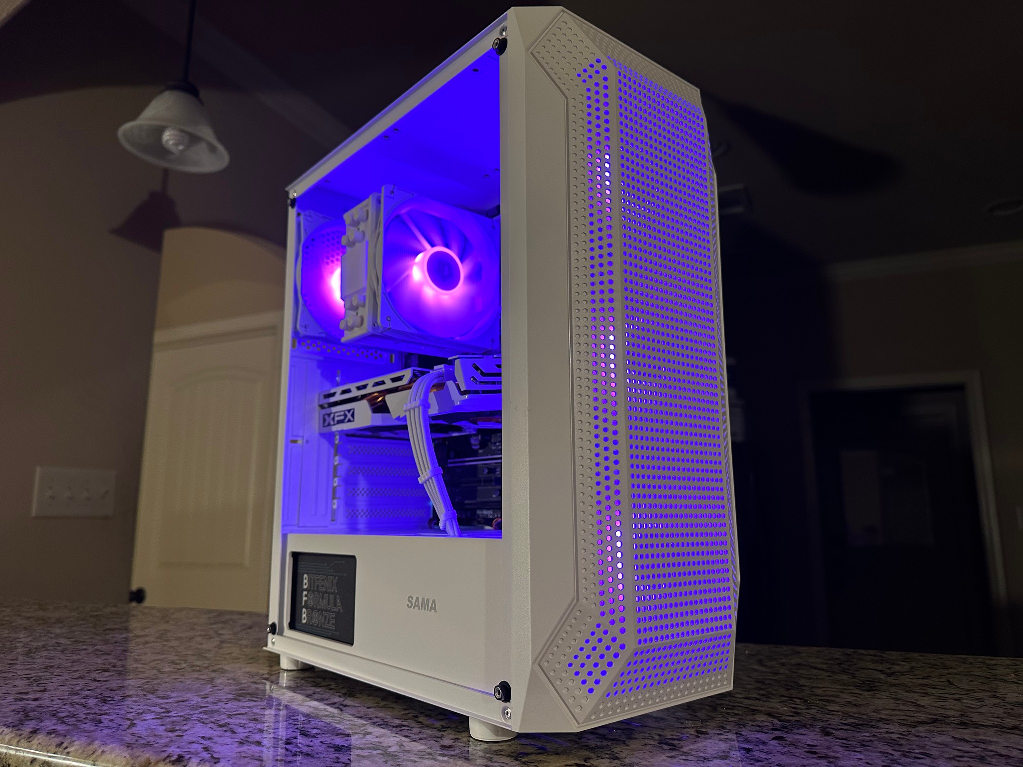 RGB Gaming PC Intel i5-6600k / RX 580 8gb / 16gb Ram