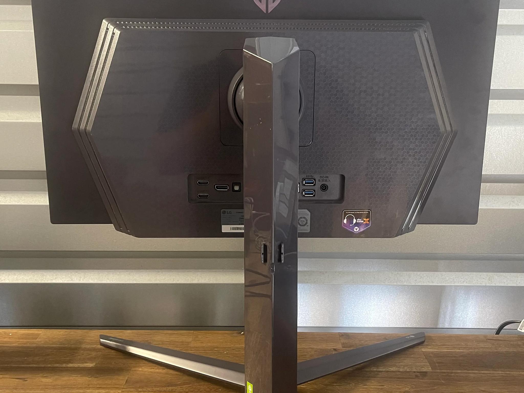 LG 27" UltraGear OLED 1440p 240Hz Gaming Monitor