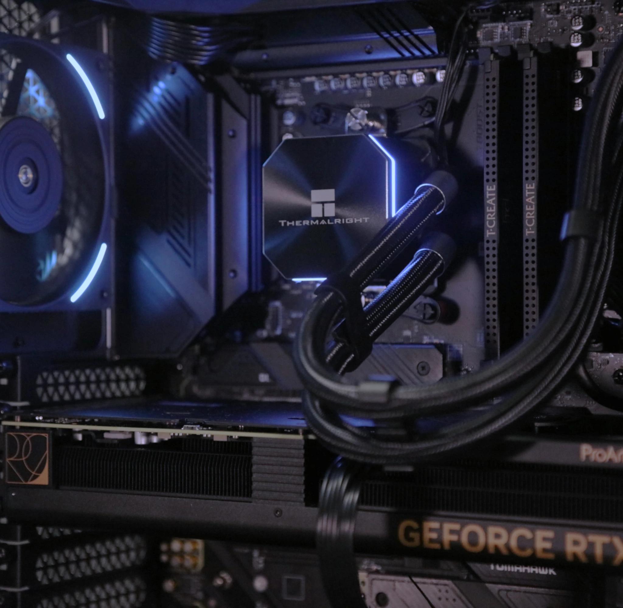 Darkmode|Ryzen 7 7700X|RTX 4070 Proart|32GB RAM|2TB SSD| Windows 11 Pro