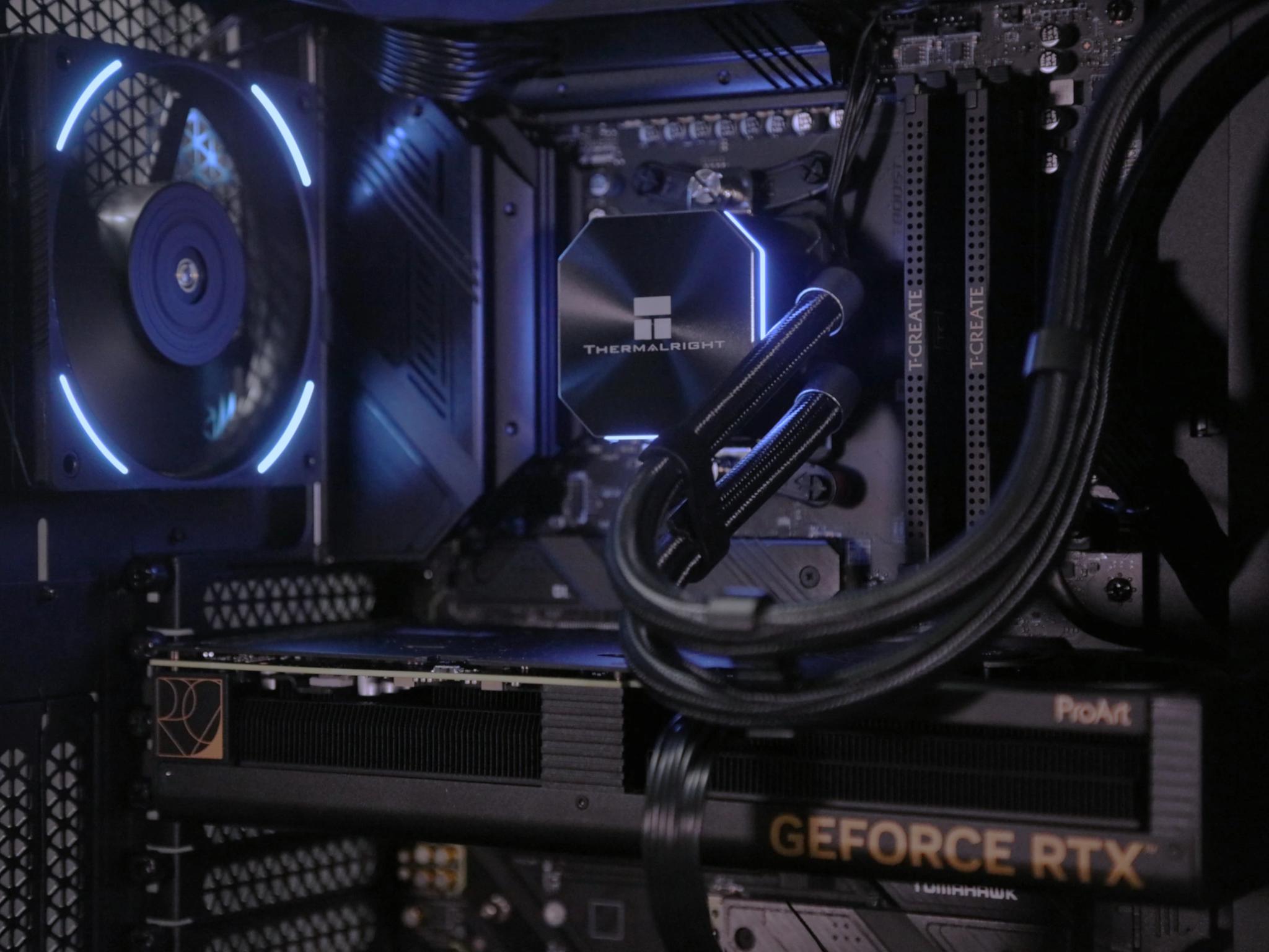 Darkmode|Ryzen 7 7700X|RTX 4070 Proart|32GB RAM|2TB SSD| Windows 11 Pro