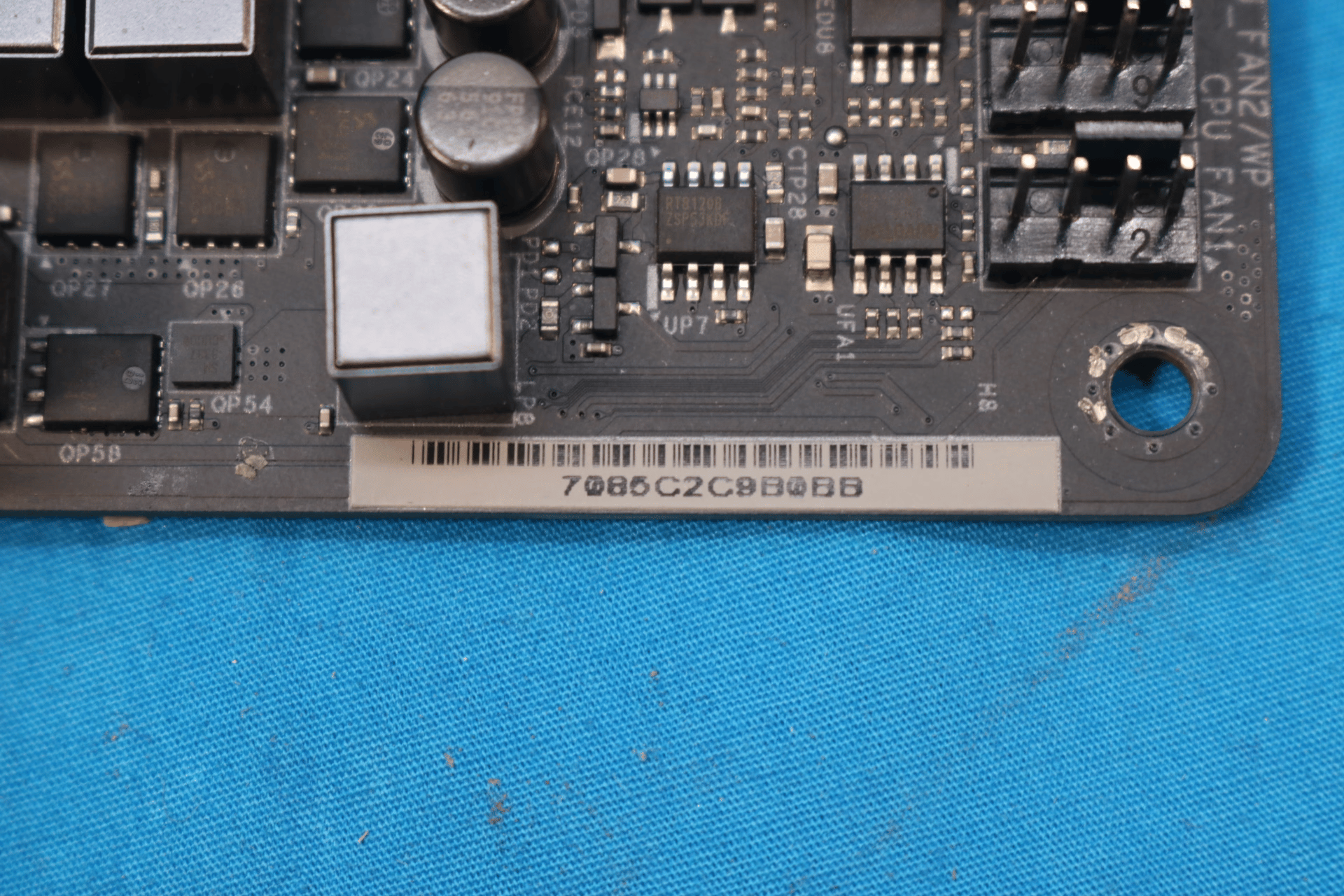 *Newest BIOS* ASRock B450 Steel Legend AMD Socket AM4 DDR4 ATX RGB Desktop Motherboard & I/O Shield