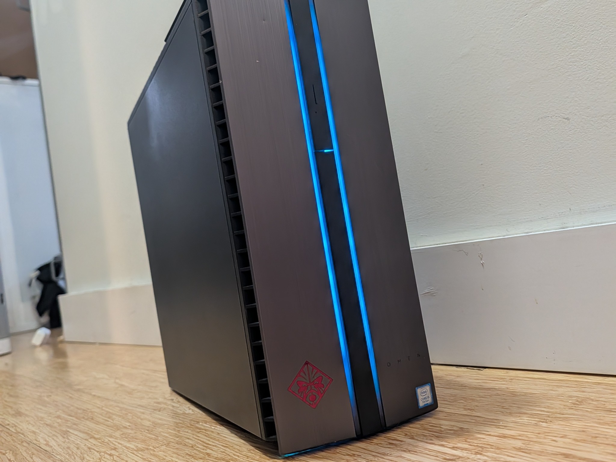 HP OMEN gaming PC | I5 7400 | GTX 1060 | 16GB | 2 TB SSD/HDD |
