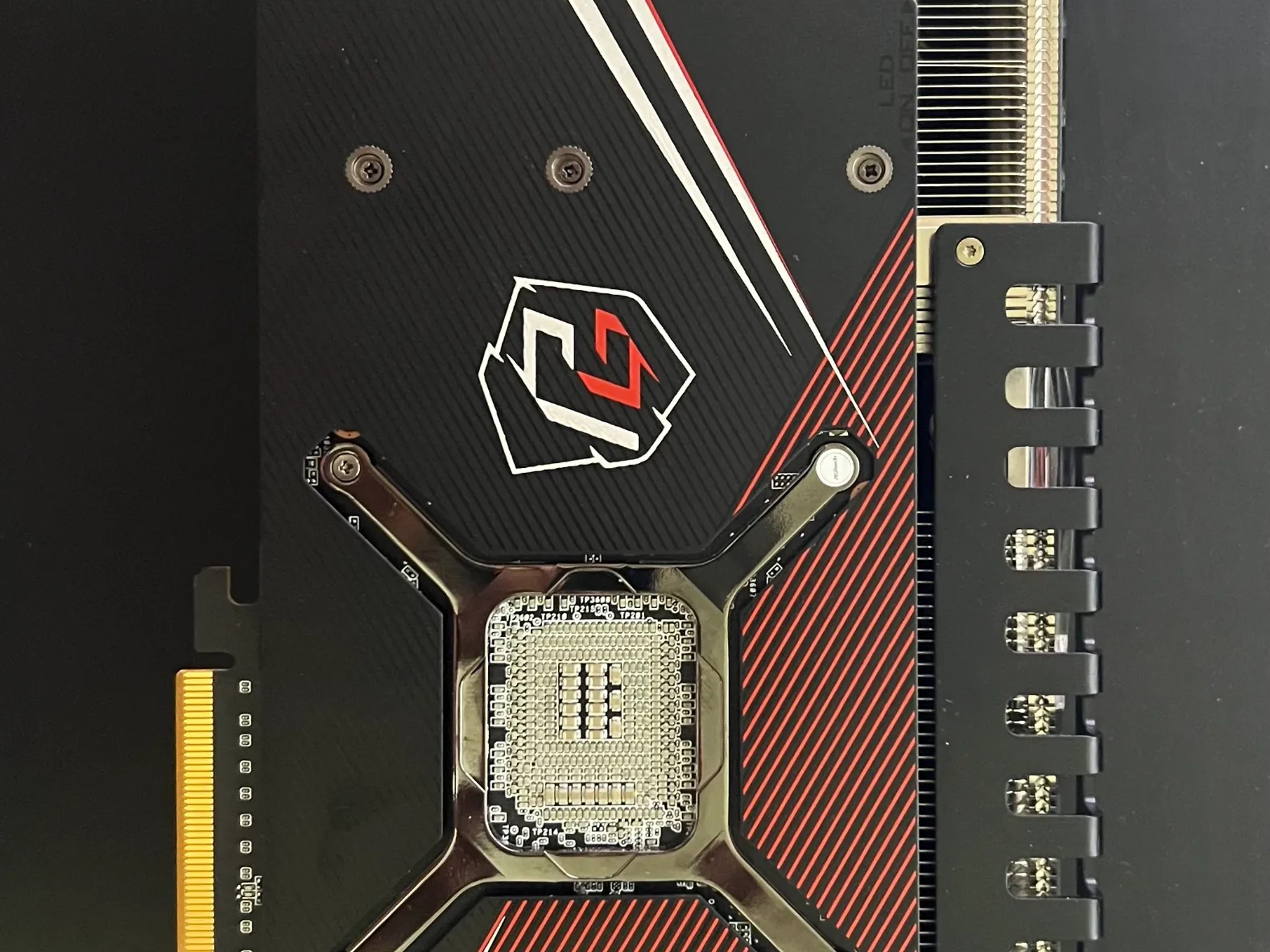 ASRock Radeon™ RX 7900 XT Phantom Gaming 20GB OC GDDR6