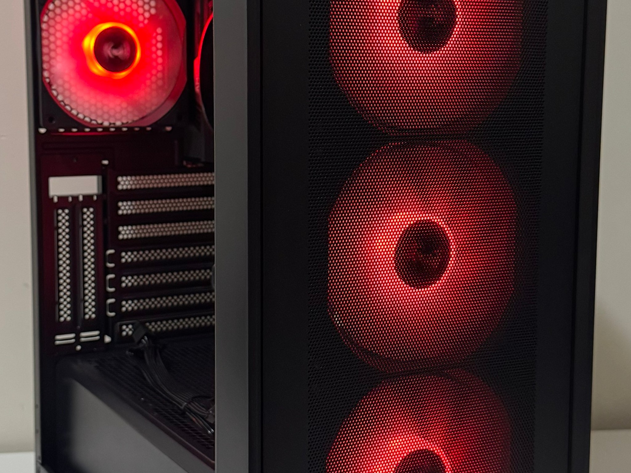 AMD Ryzen 5 5600G Gaming PC Radeon Vega 7 Graphics GIGABYTE B550M GAMING X WIFI6