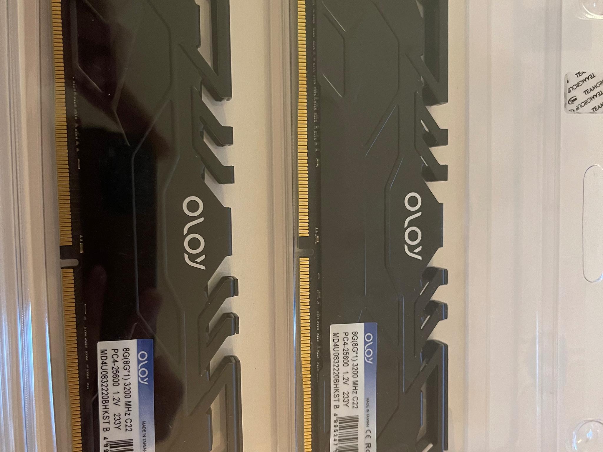 OLOy DDR4 RAM 16GB (2x8GB) 3200 MHz 1.35V 288-Pin Desktop Gaming UDIMM