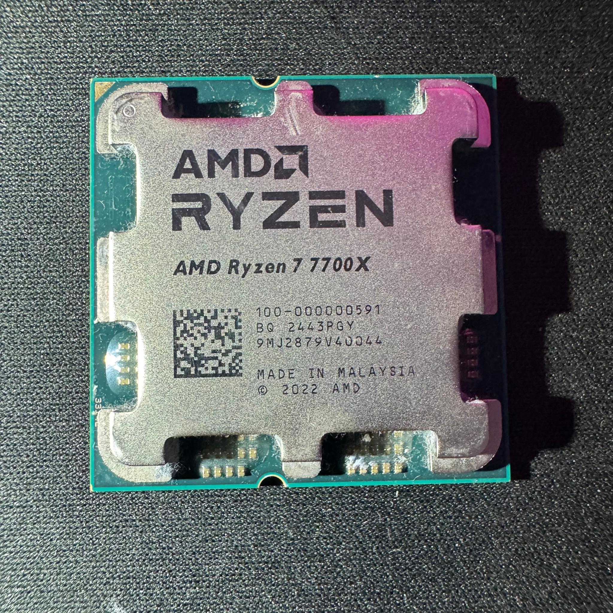 AMD Ryzen 7 7700X